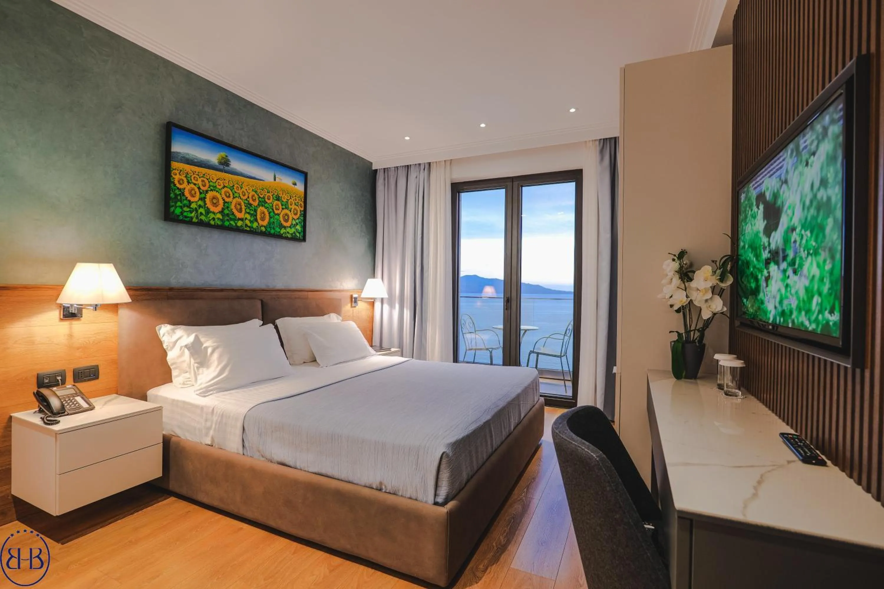 TV and multimedia, Bed in Hotel Saranda Butrinti, Affiliated by Melia