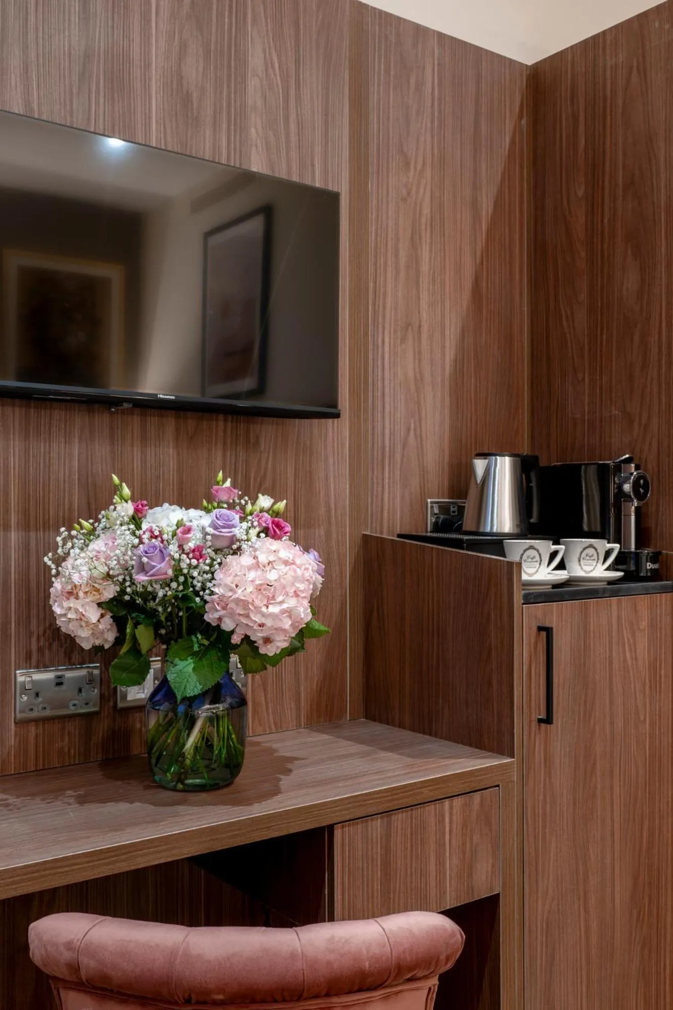 Coffee/tea facilities in Grand Concerto Hotel