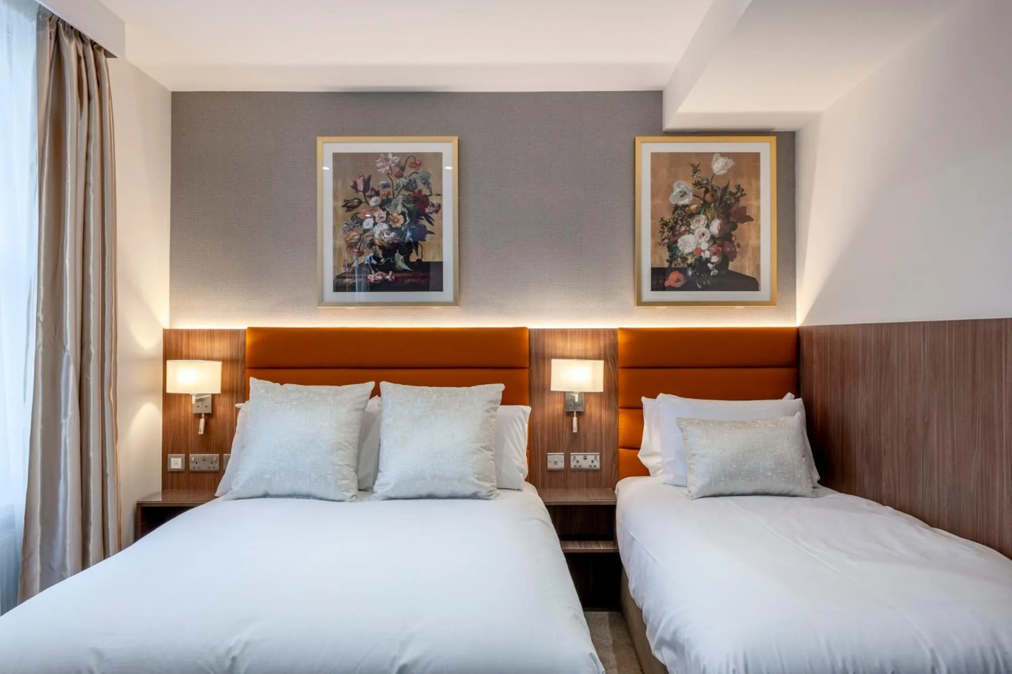 Bedroom, Bed in Grand Concerto Hotel