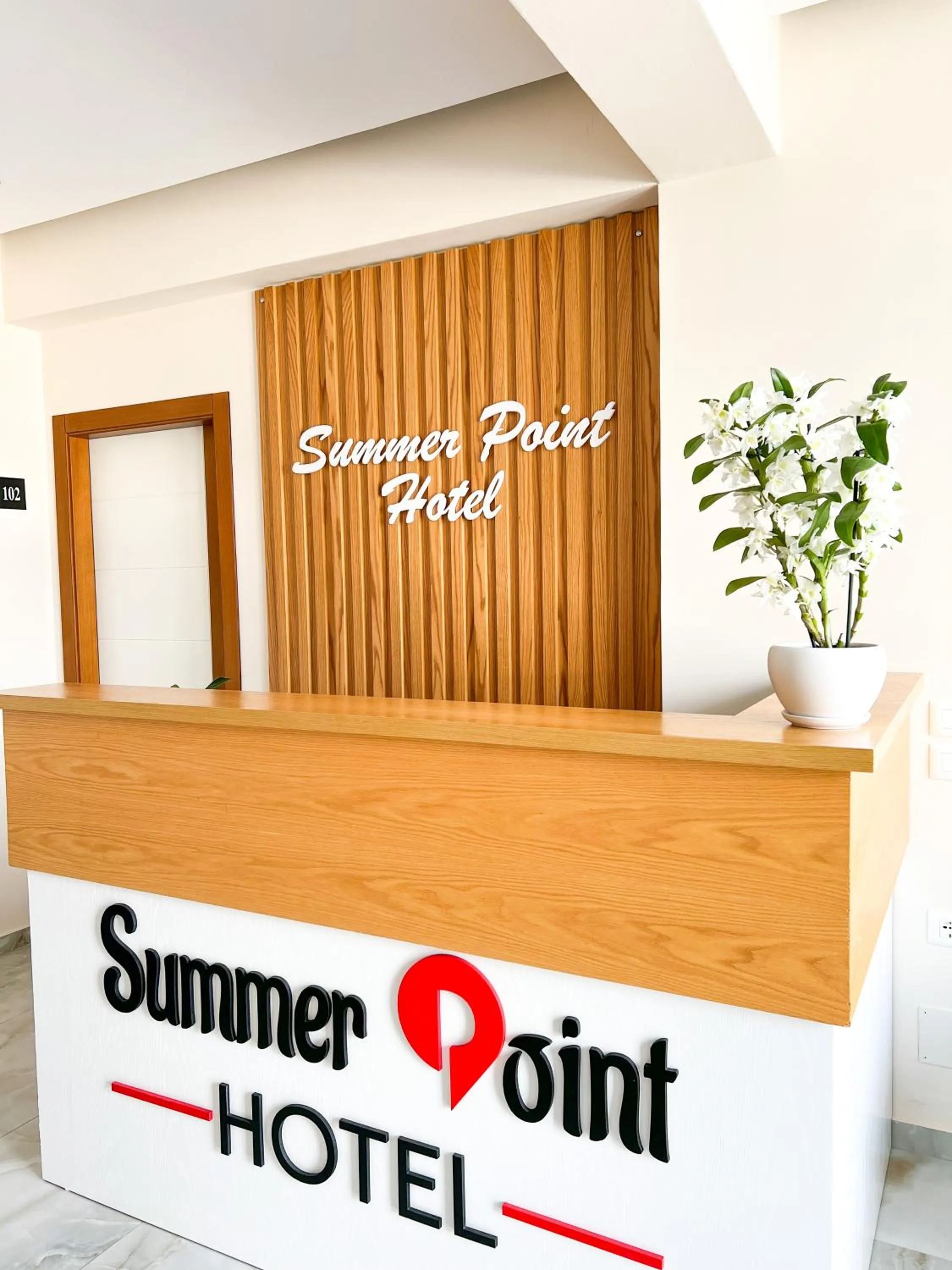 Lobby or reception in Summer Point Hotel