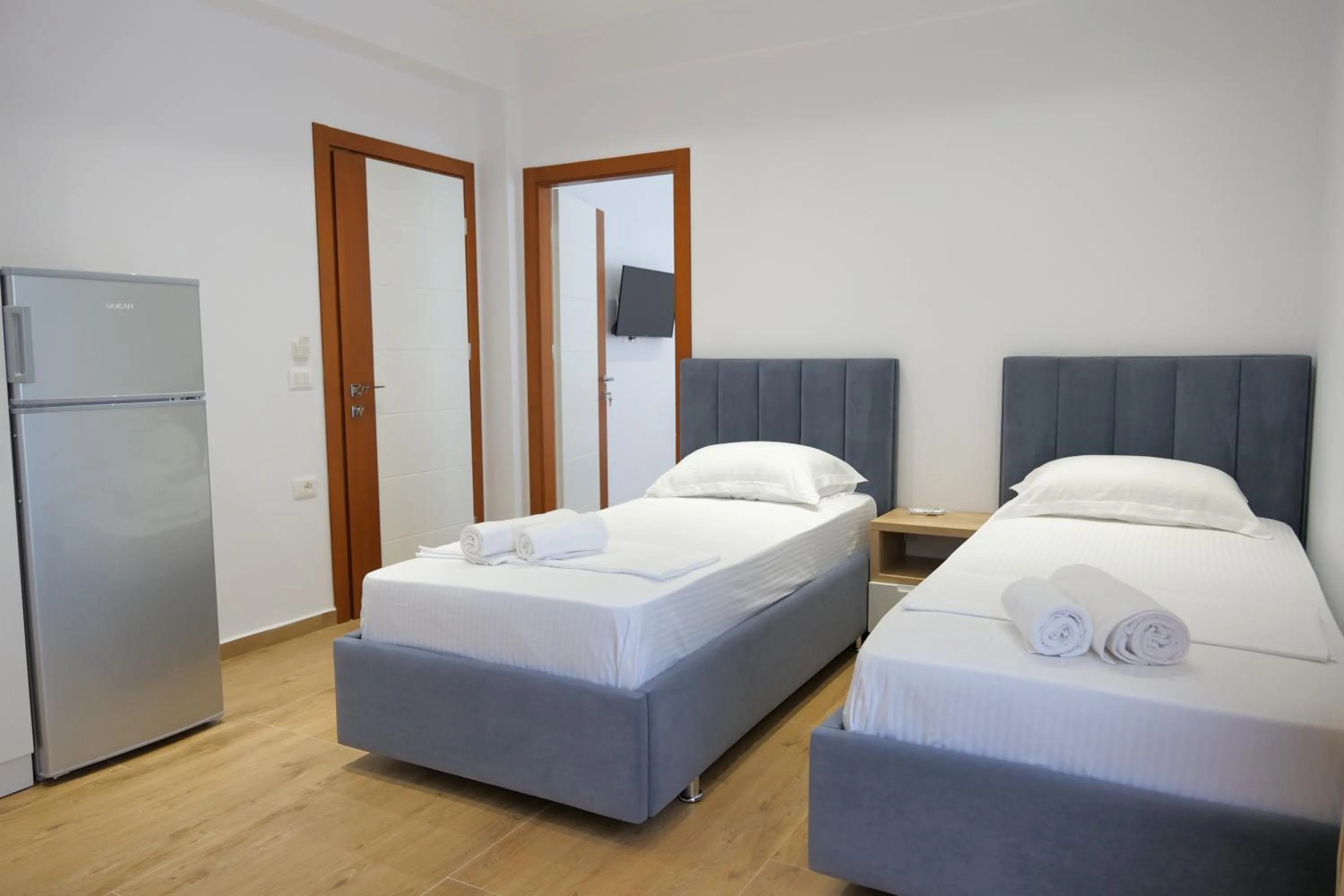 Bedroom, Bed in Summer Point Hotel