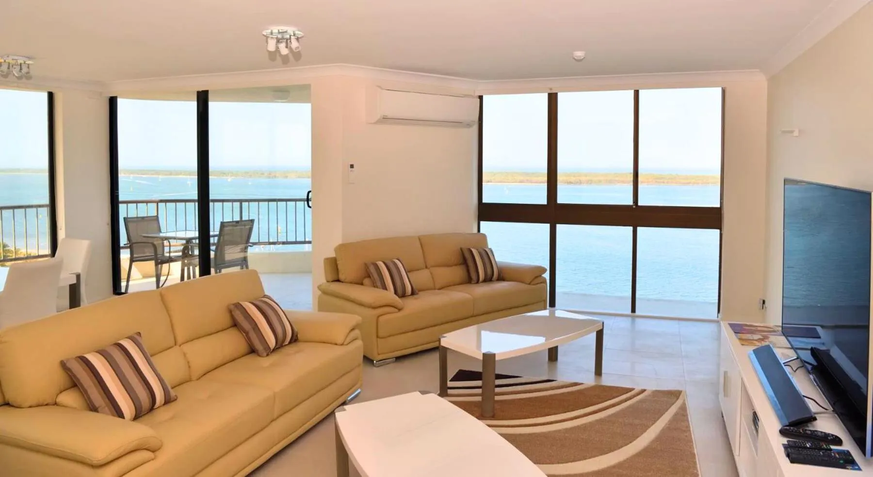 Living room in Broadwater Shores Waterfront Apartments
