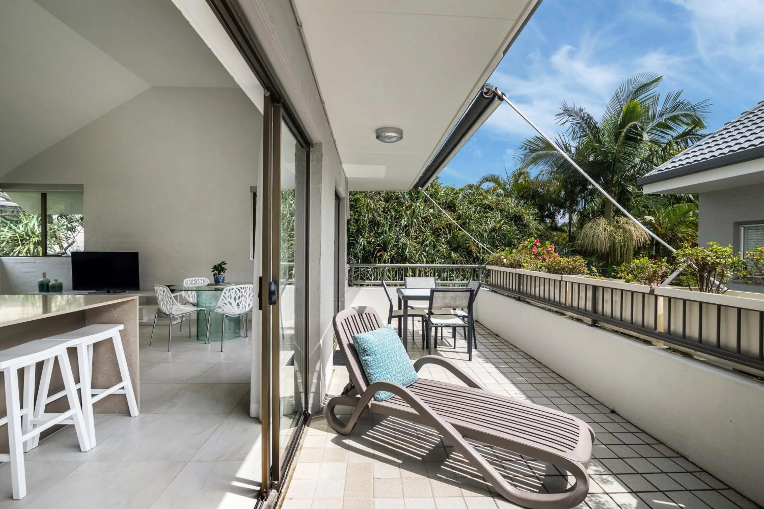 Balcony/Terrace in Saks on Hastings