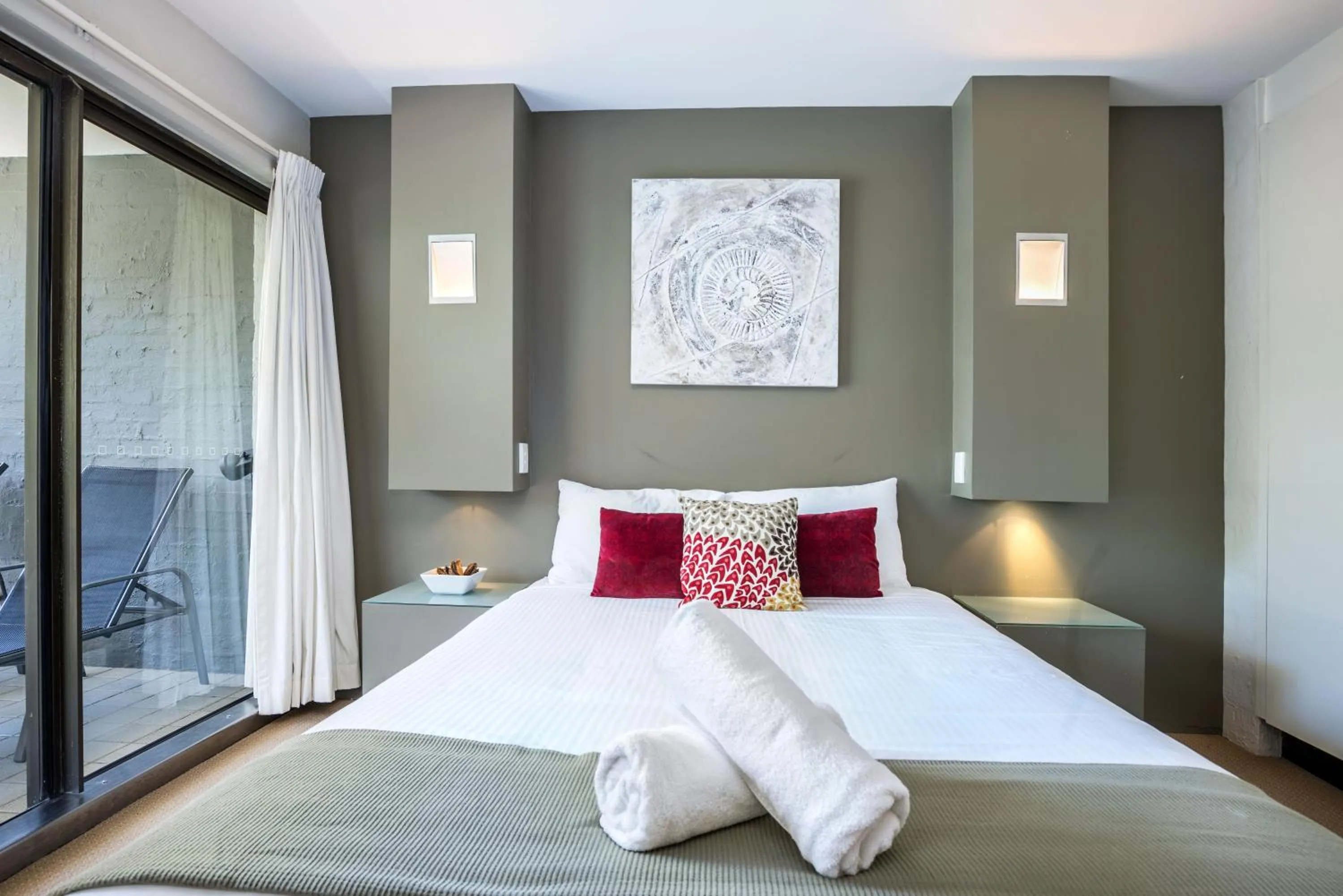 Bedroom, Bed in Saks on Hastings