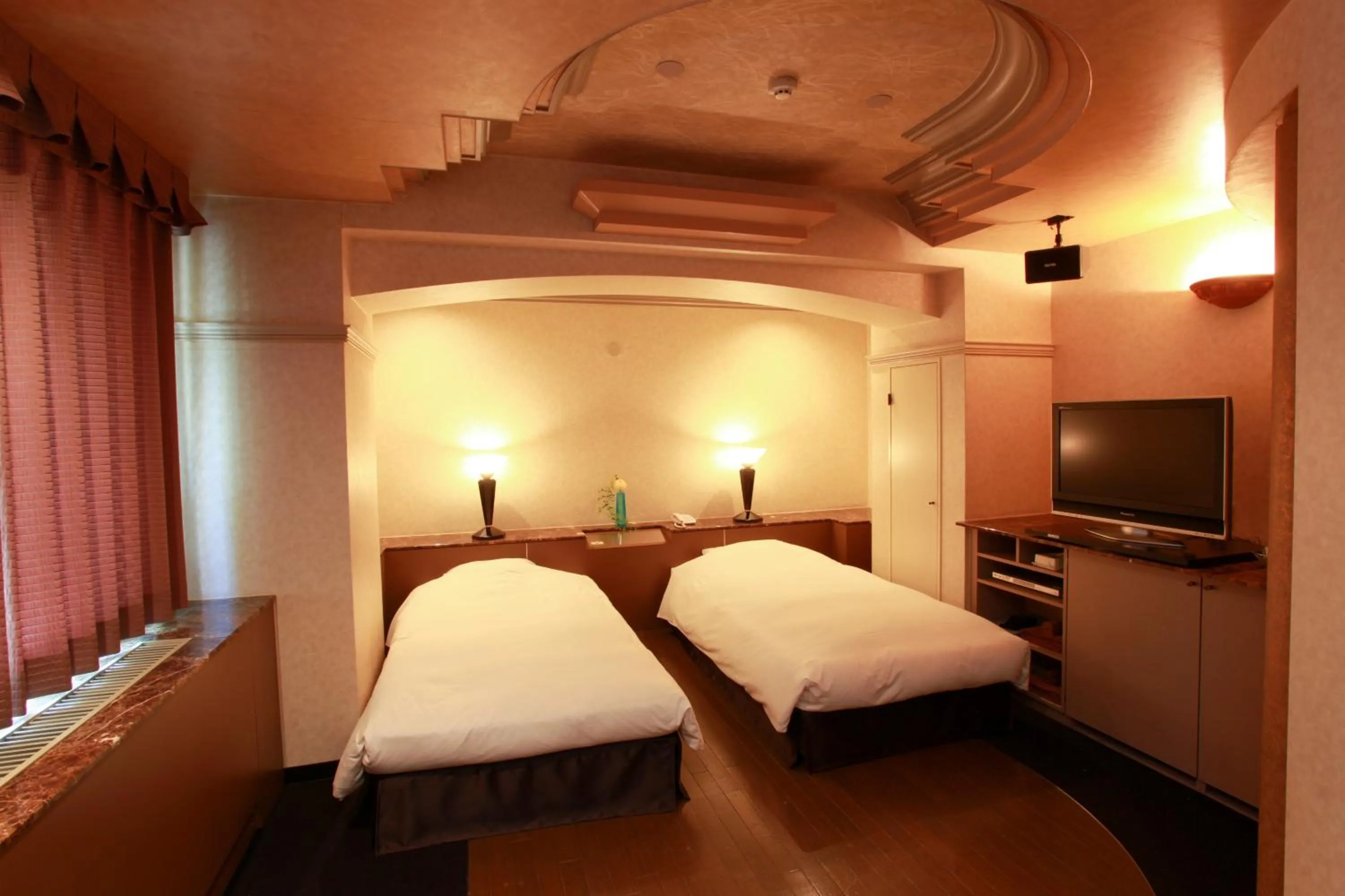 Photo of the whole room, Bed in Hotel In Kyoto Sasarindou