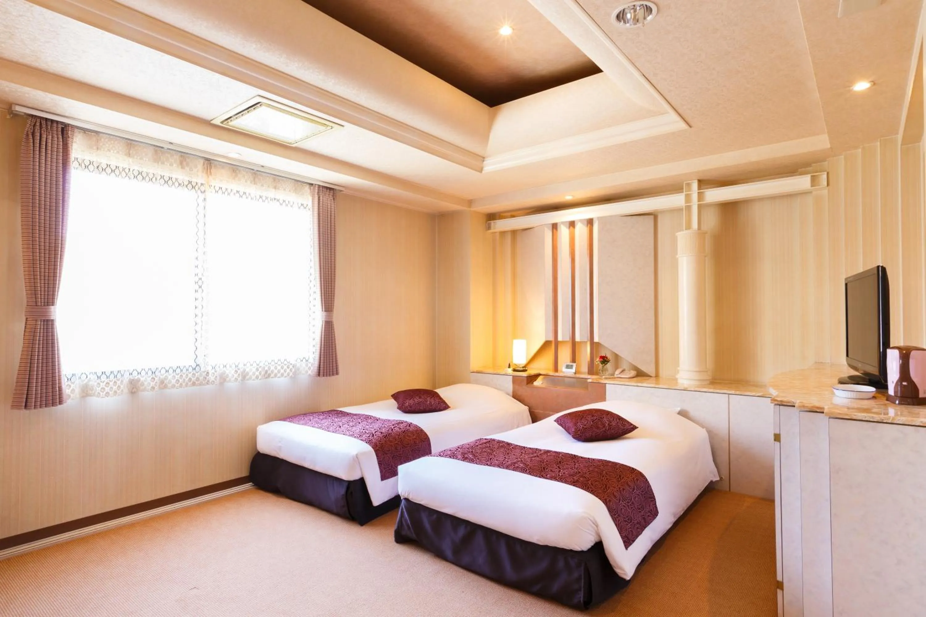 Photo of the whole room, Bed in Hotel In Kyoto Sasarindou