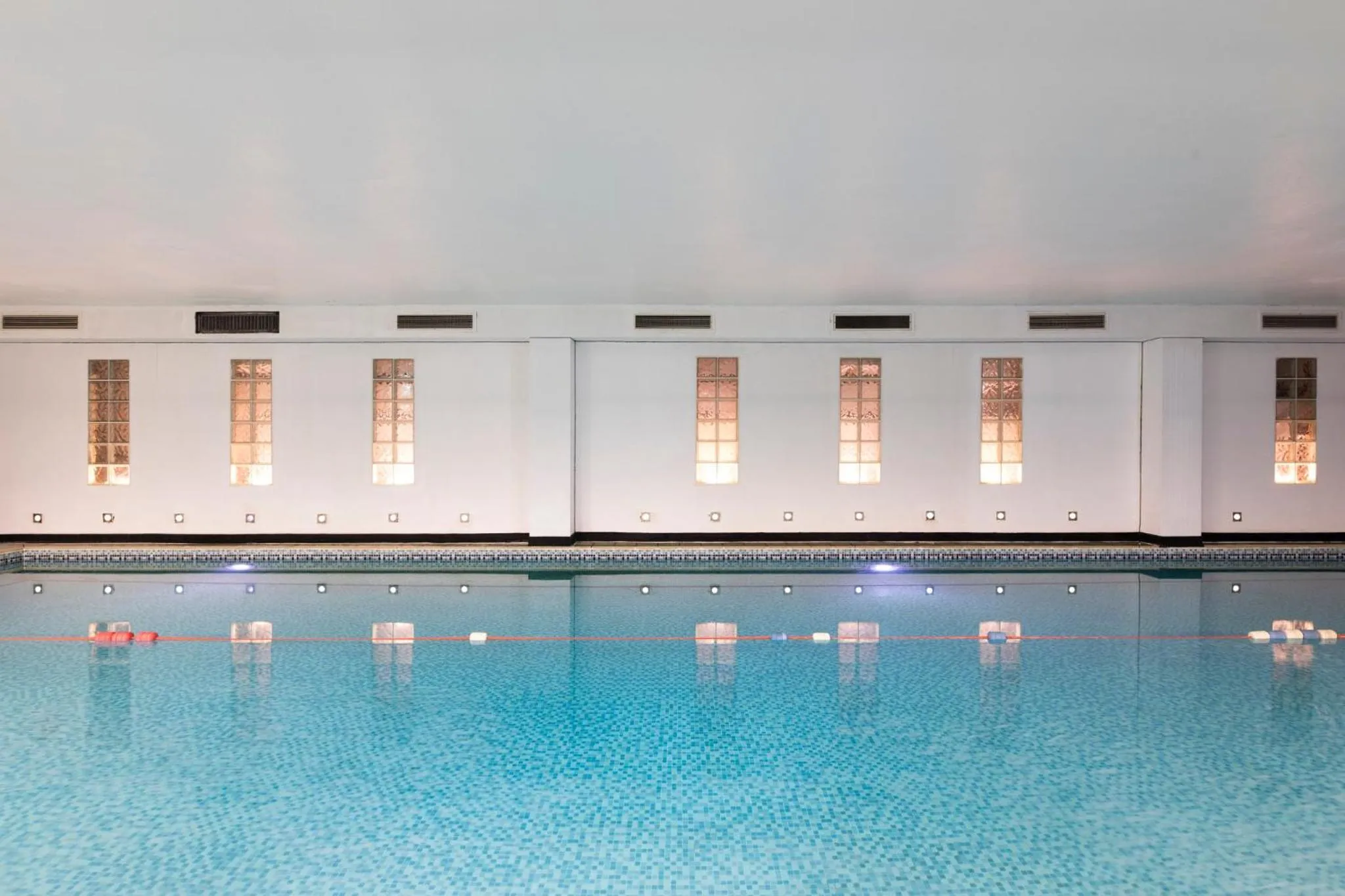 Swimming pool in Holiday Inn Milton Keynes Central by IHG