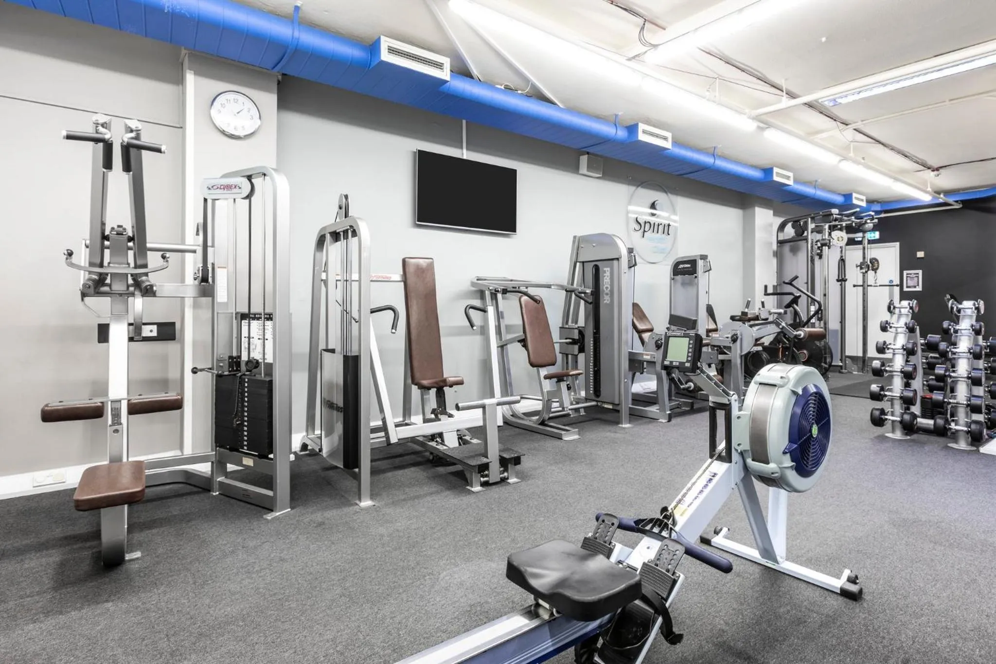 Fitness centre/facilities in Holiday Inn Milton Keynes Central by IHG