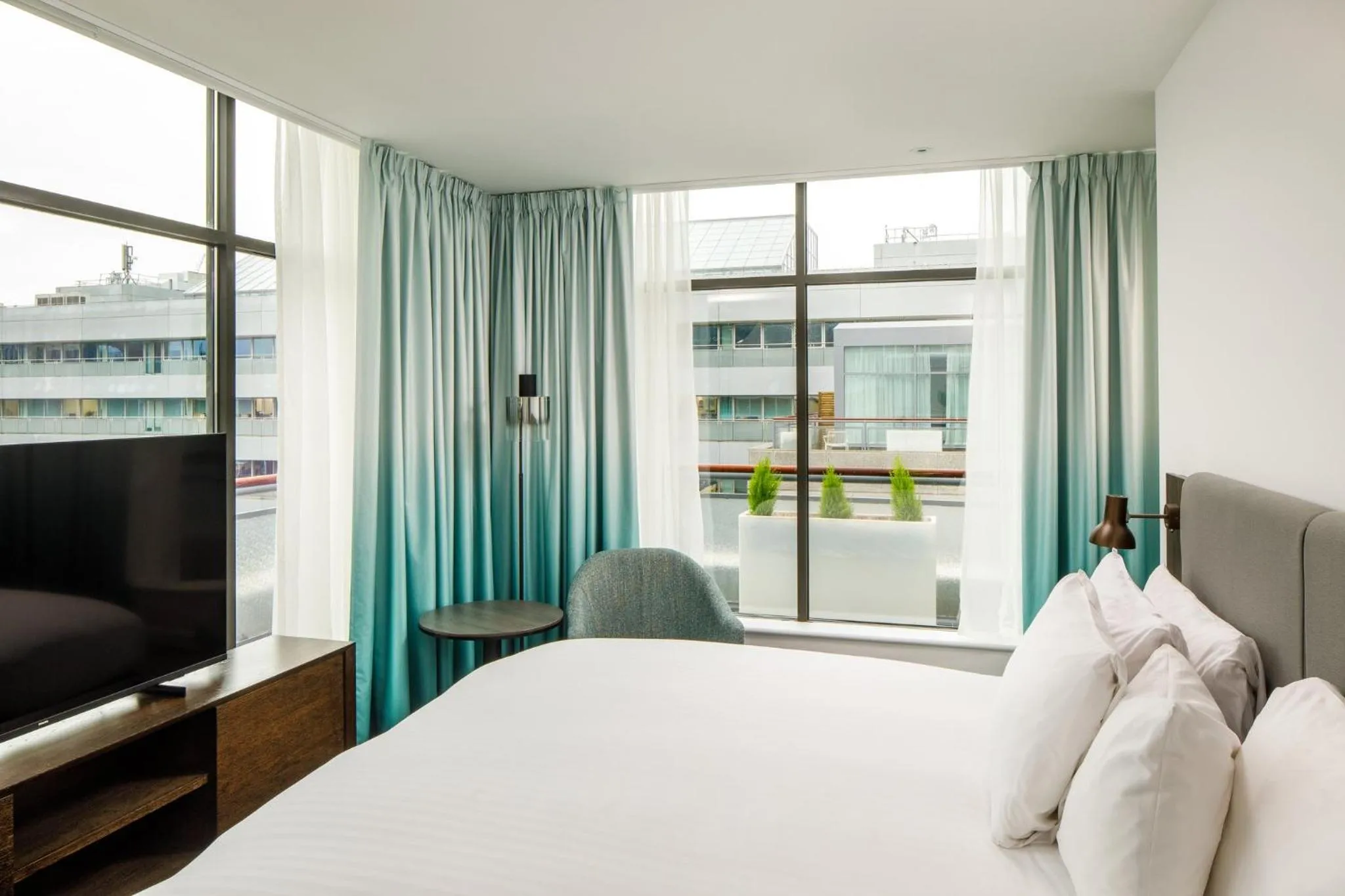 Photo of the whole room, Bed in Holiday Inn Milton Keynes Central by IHG