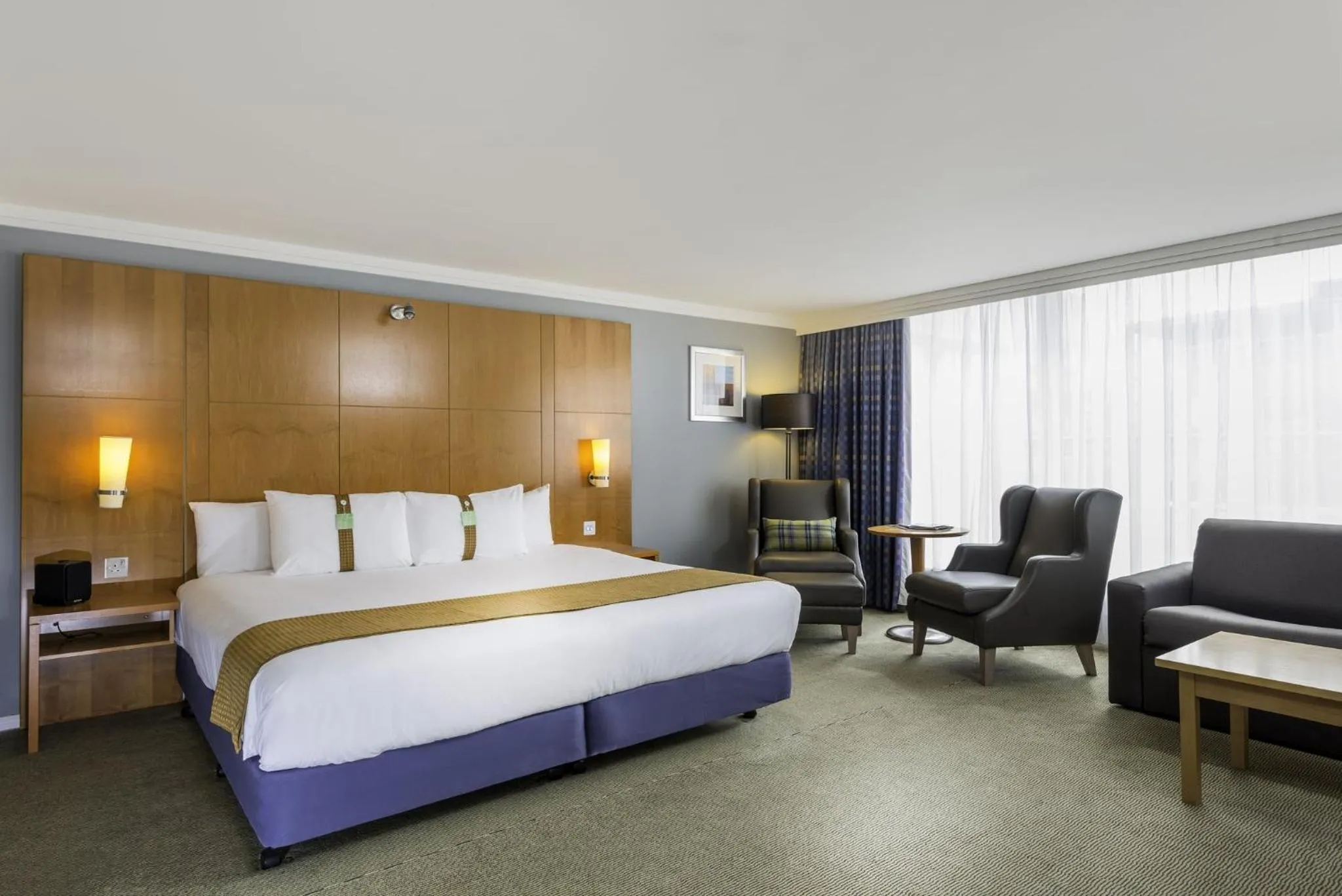Photo of the whole room, Bed in Holiday Inn Milton Keynes Central by IHG