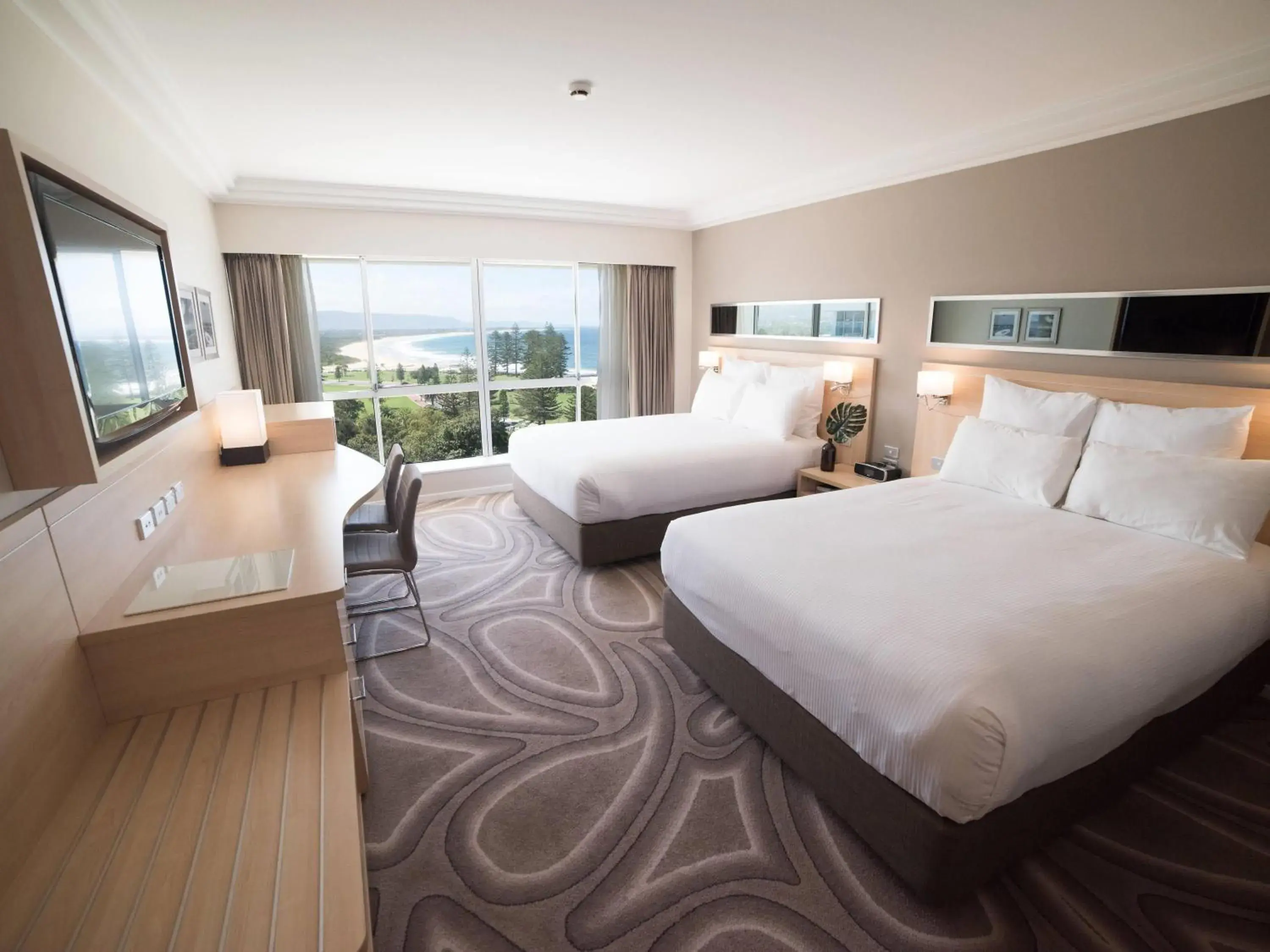 Queen Room with Two Queen Beds and Ocean View in Novotel Wollongong Northbeach Queen Room with Two Queen Beds and Ocean View in Novotel Wollongong Northbeach