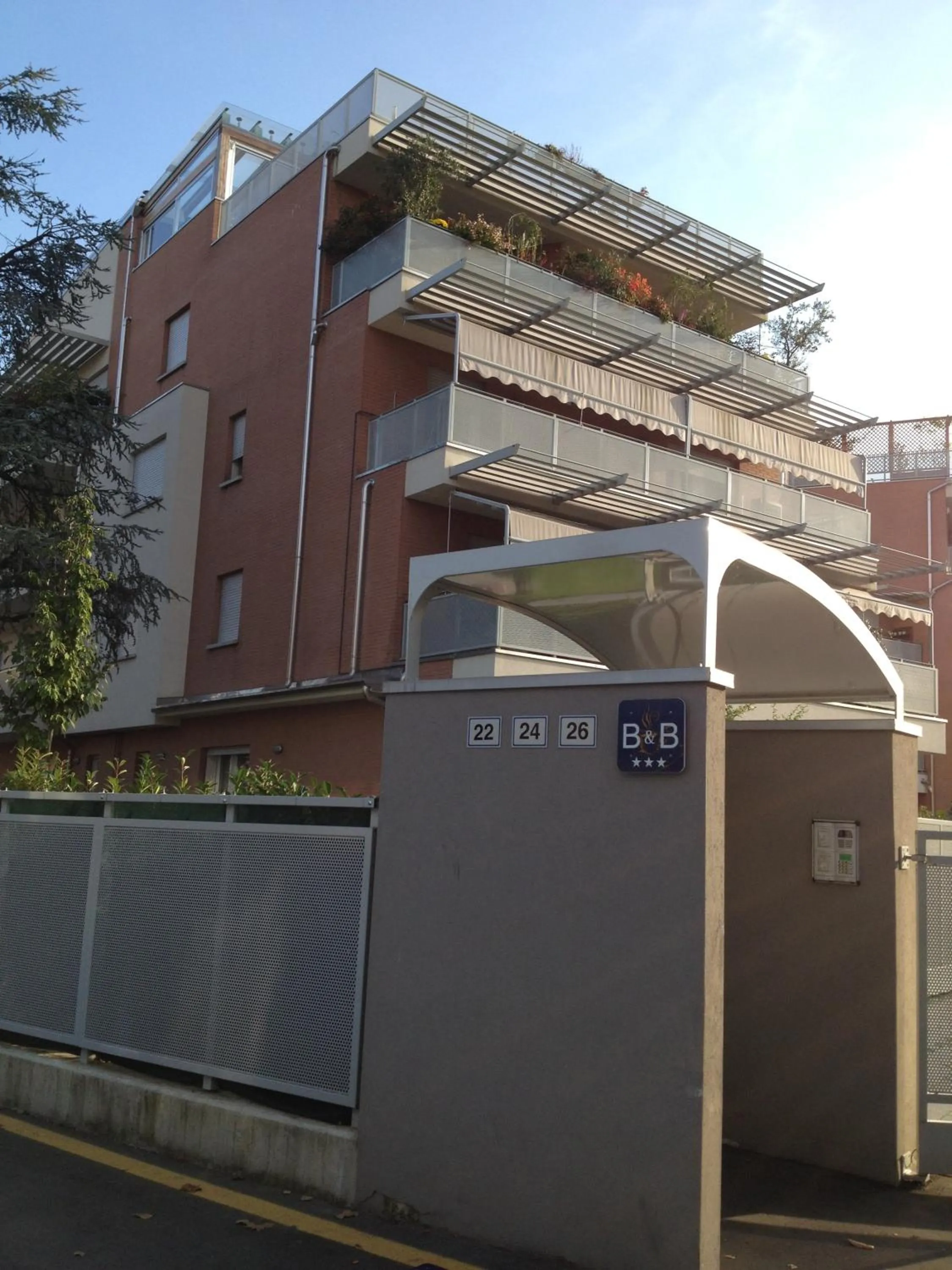 Property building in B&B Pitstop