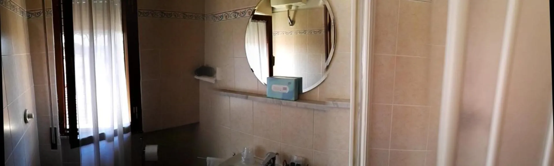 Bathroom in Hotel Elizabeth