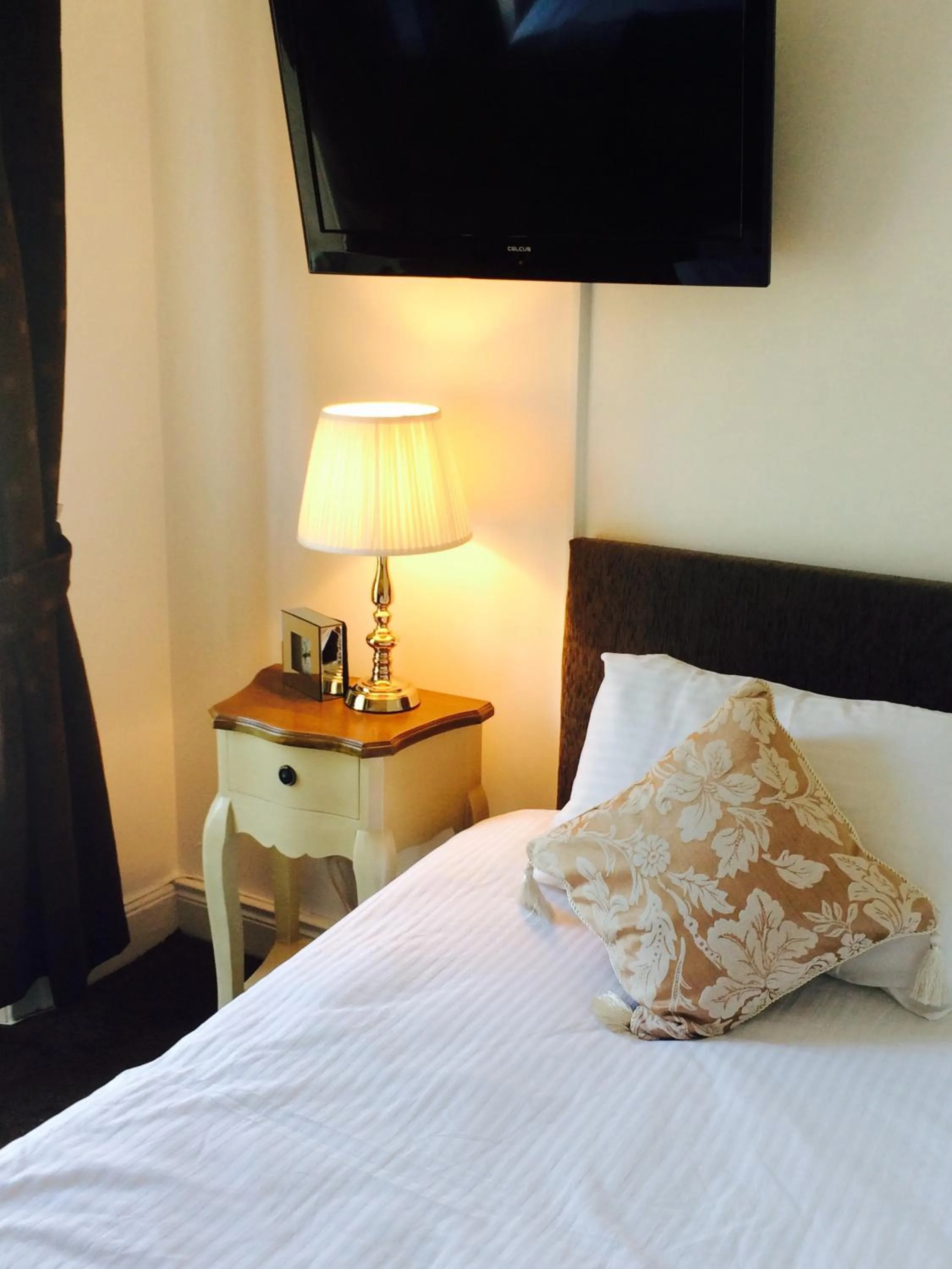 Bed in Serendipity House