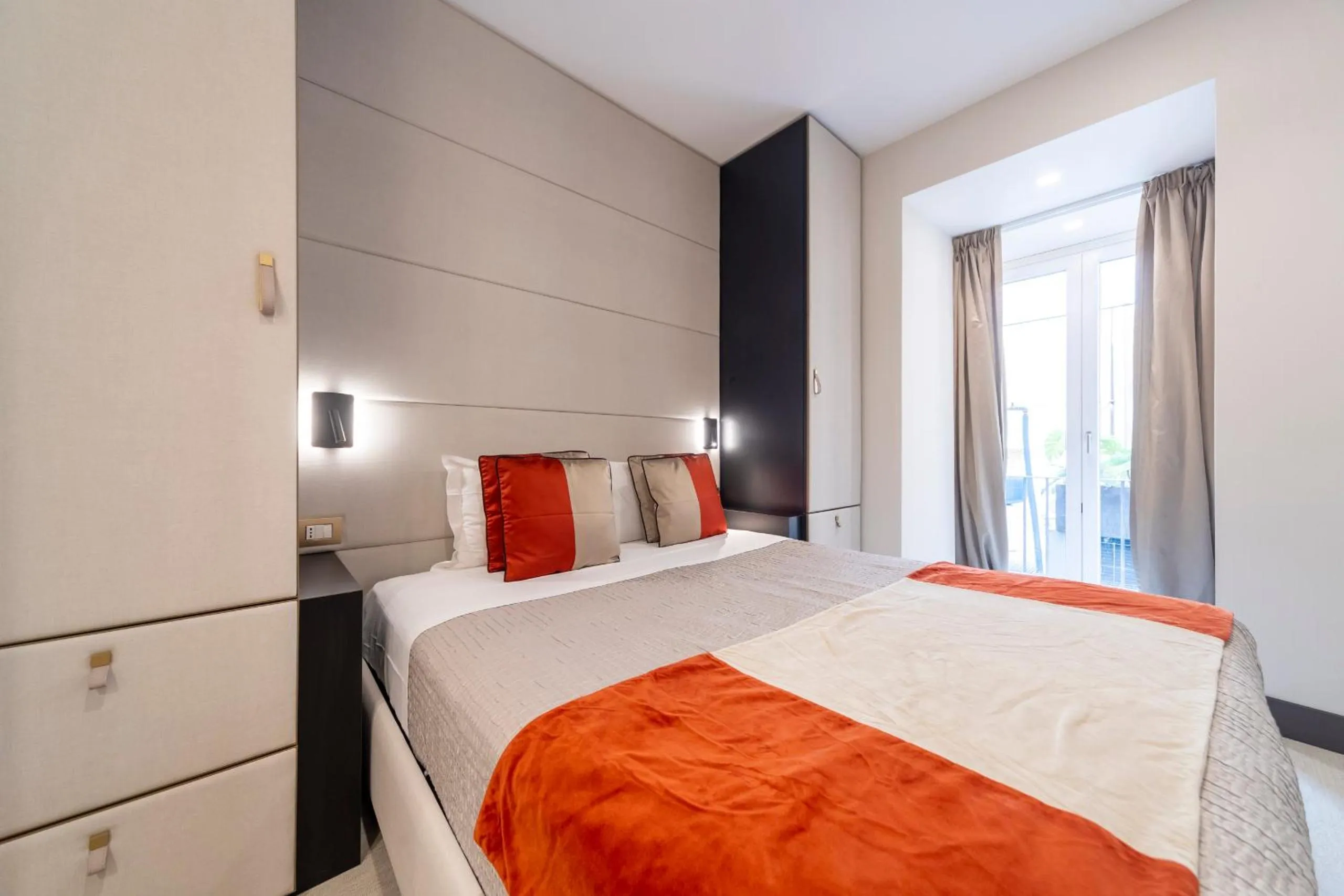 Bed in San Carlo Suite