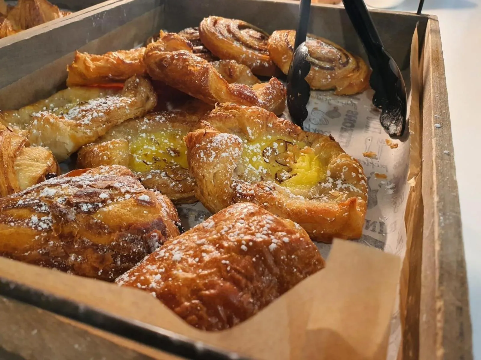 Buffet breakfast in Mitchell Hall