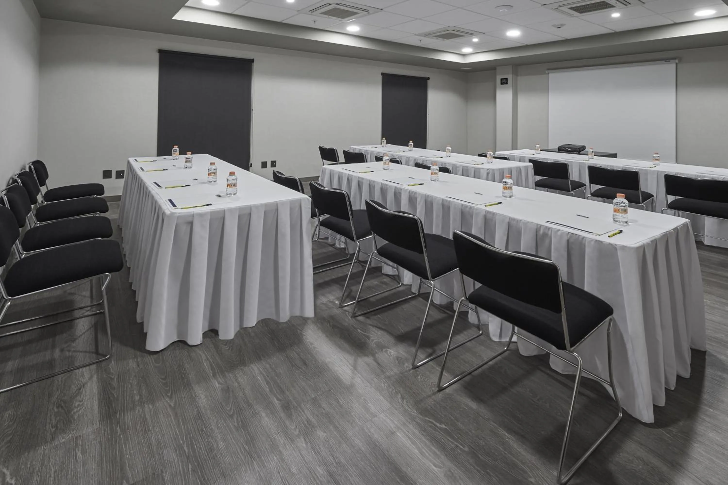Meeting/conference room in City Express by Marriott Ciudad de México Tlalnepantla