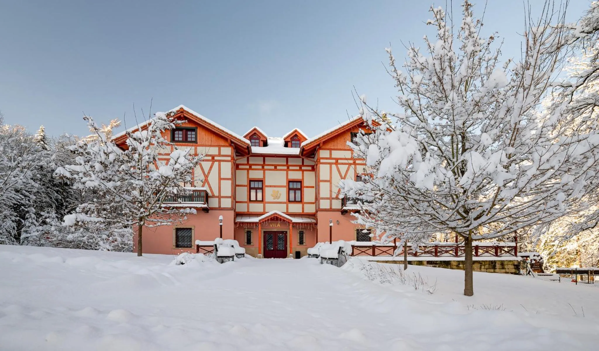 Property building in Hotel Studanka