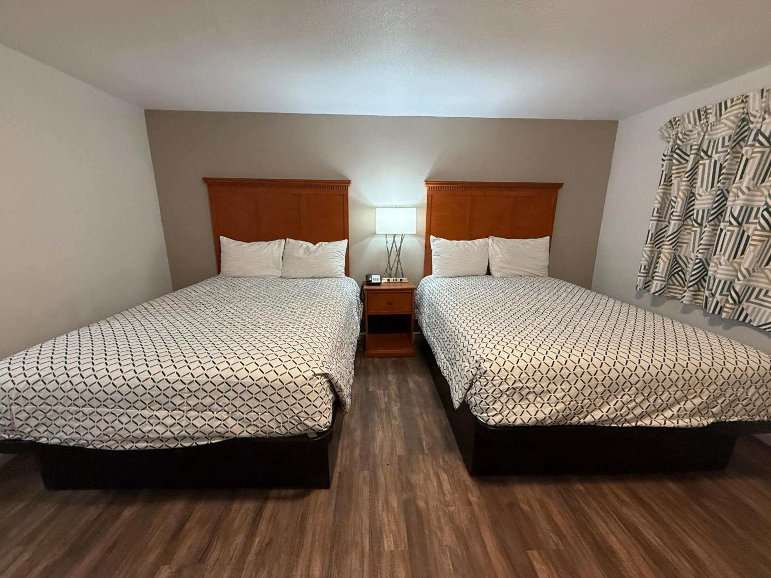 Bed in Budget Inn Bend