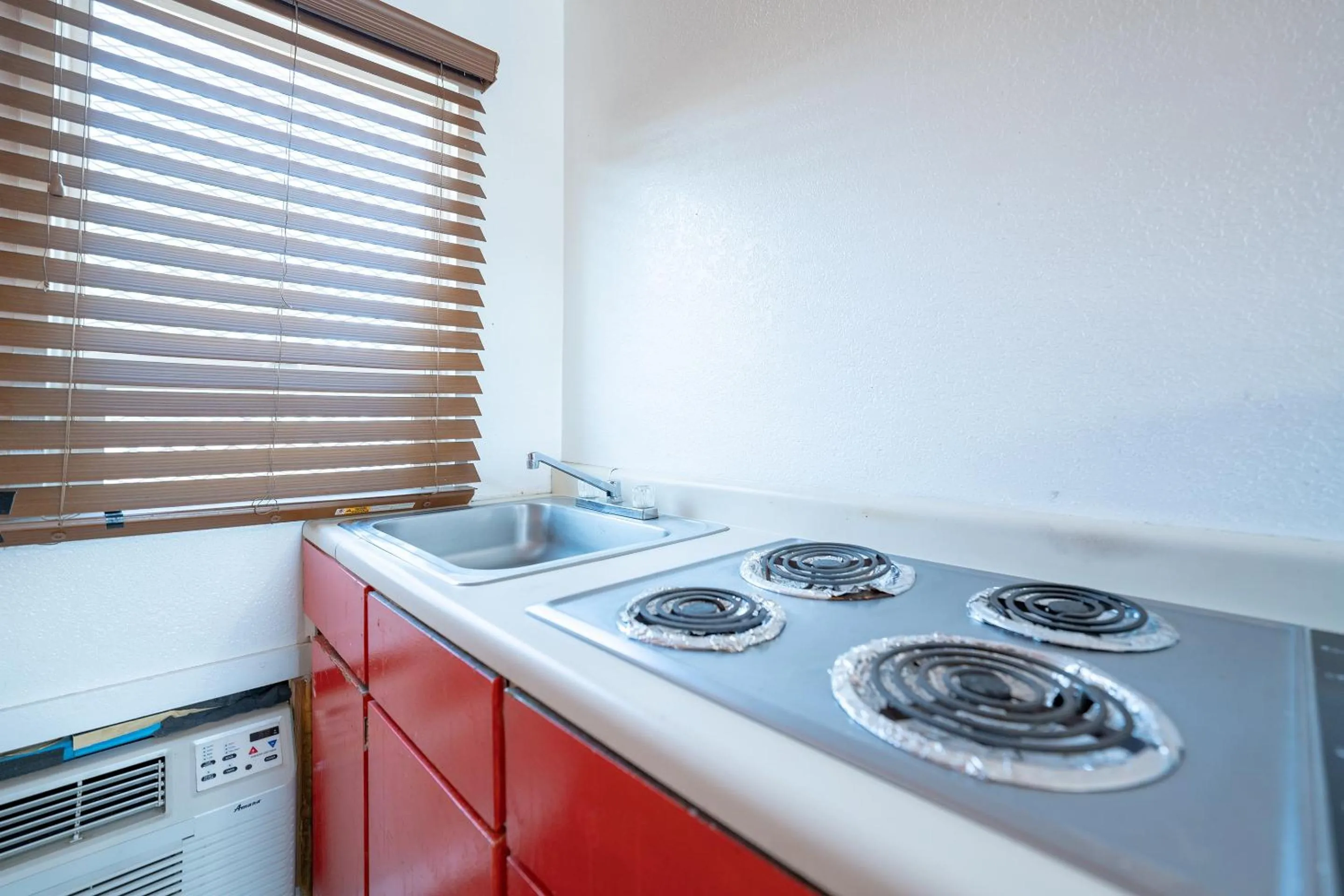 Bedroom in Budget Inn Madras by OYO