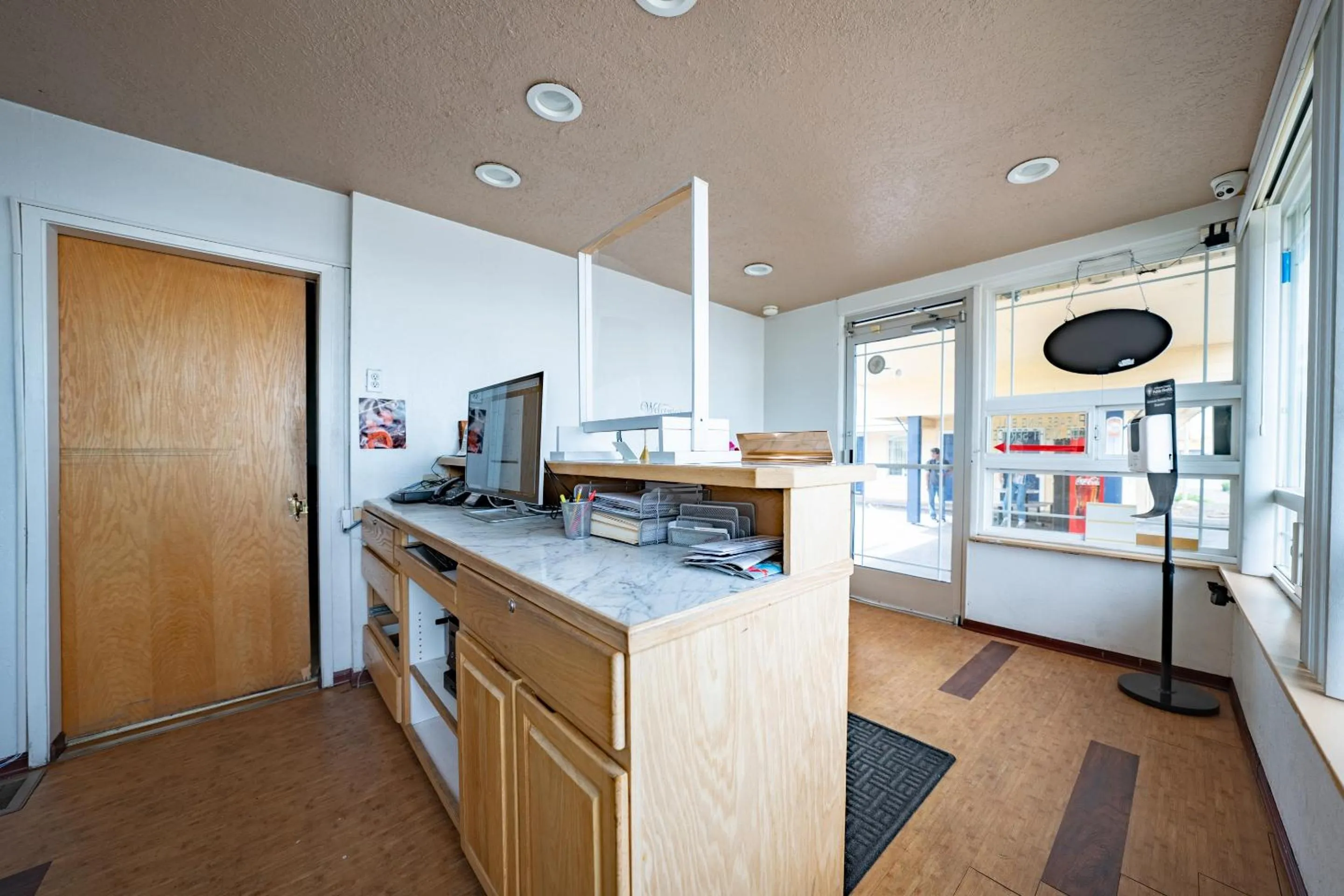 Lobby or reception in Budget Inn Madras by OYO