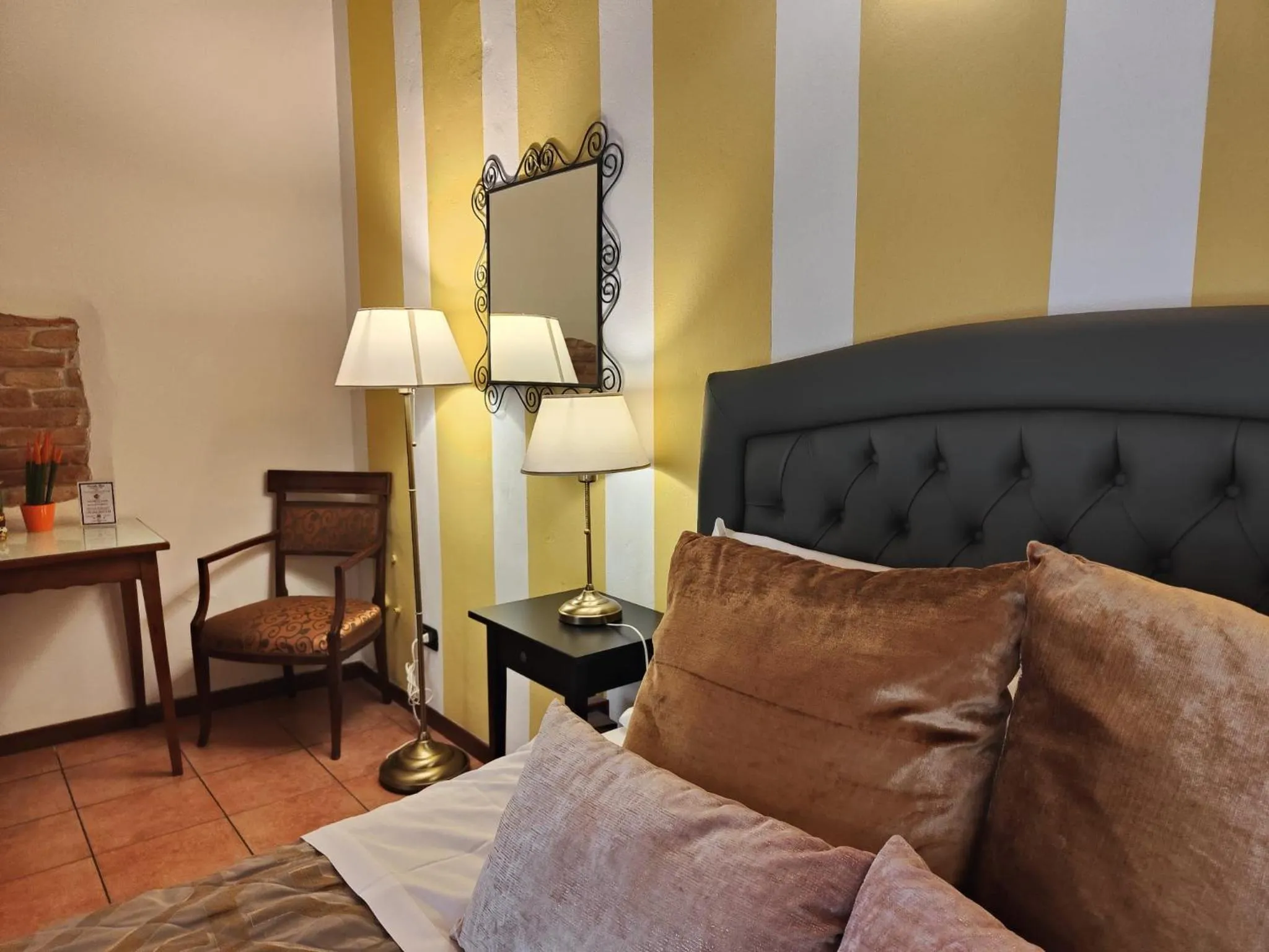 Photo of the whole room in Veronetta House