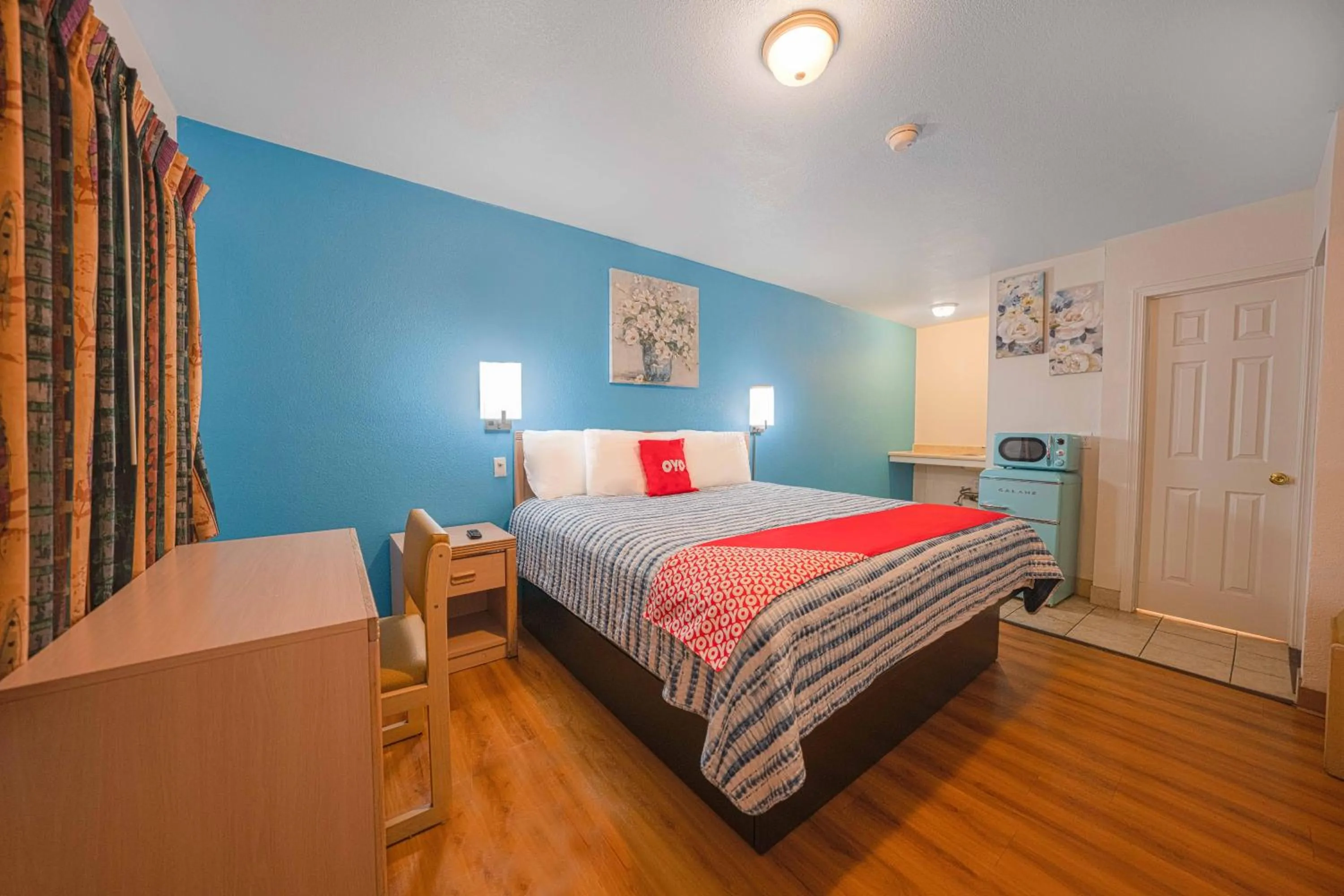 Bedroom, Bed in Royal Gateway Motel by OYO