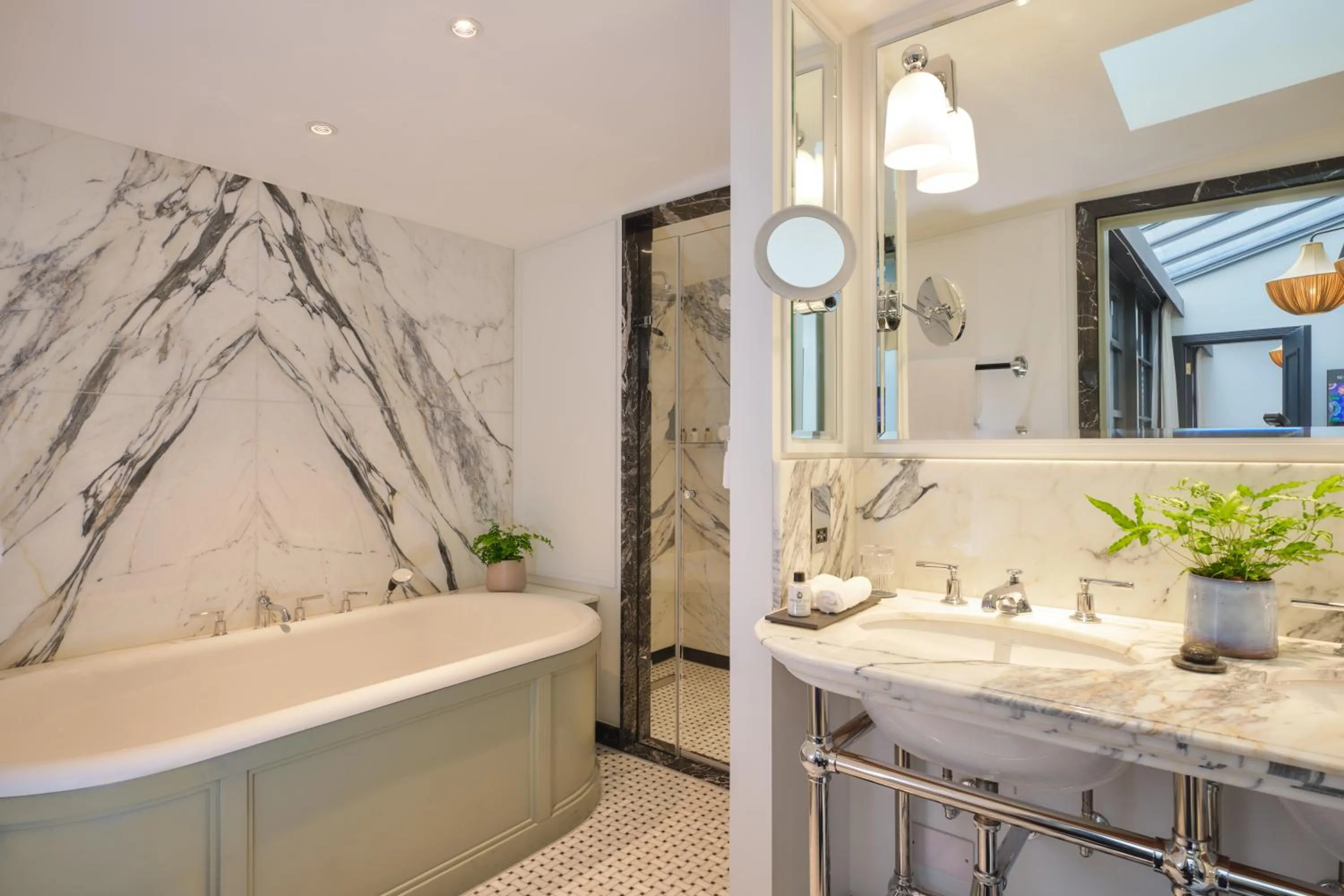 Bathroom in The Mayfair Townhouse - an Iconic Luxury Hotel