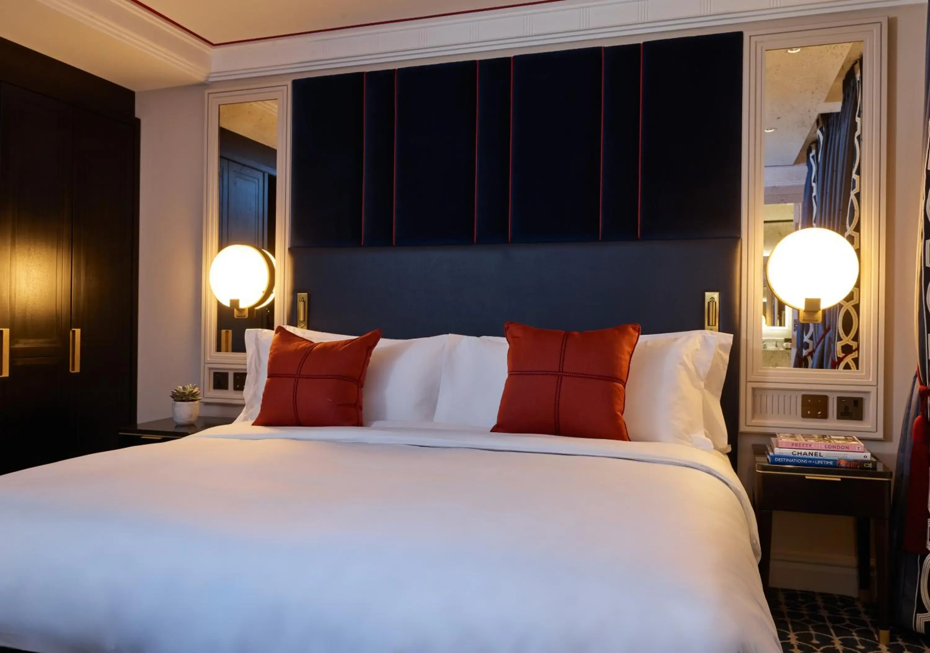 Deluxe Double or Twin Room in The Mayfair Townhouse - an Iconic Luxury Hotel Deluxe Double or Twin Room in The Mayfair Townhouse - an Iconic Luxury Hotel