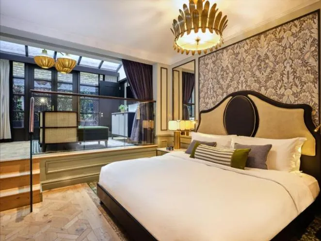 Bedroom, Bed in The Mayfair Townhouse - an Iconic Luxury Hotel