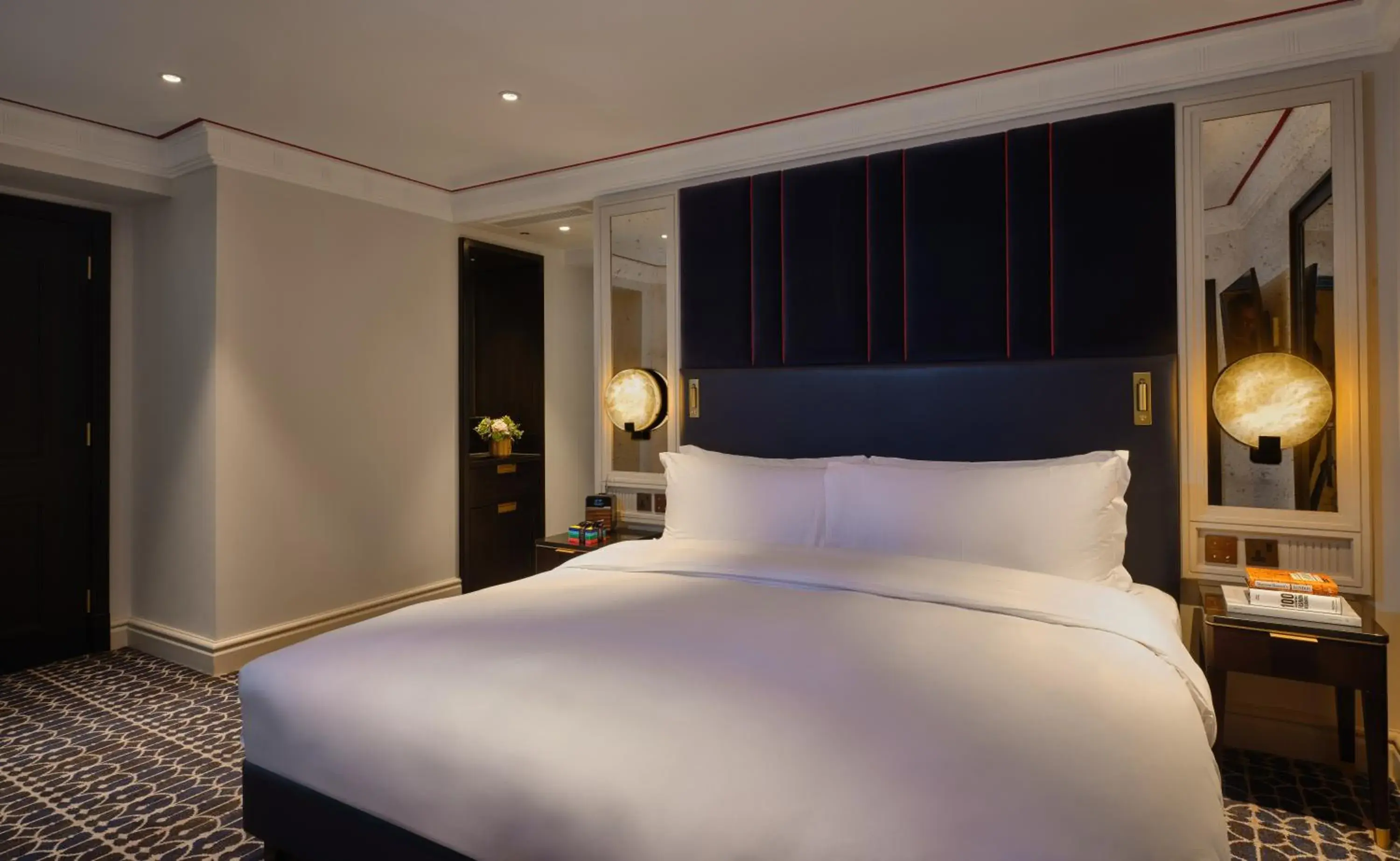 Deluxe Garden Room in The Mayfair Townhouse - an Iconic Luxury Hotel Deluxe Garden Room in The Mayfair Townhouse - an Iconic Luxury Hotel