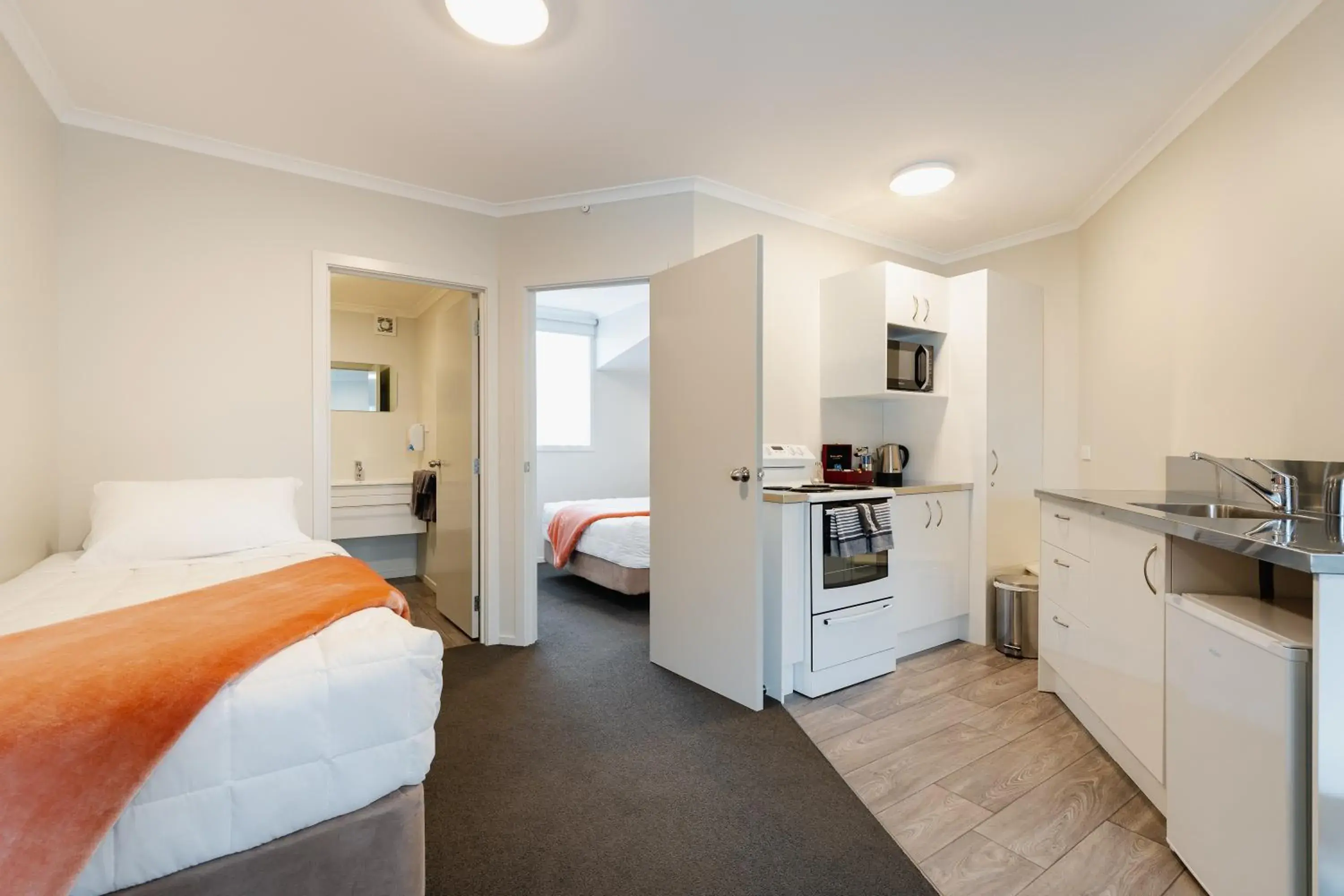 Interconnected Family Unit in Highway Lodge Motel Interconnected Family Unit in Highway Lodge Motel