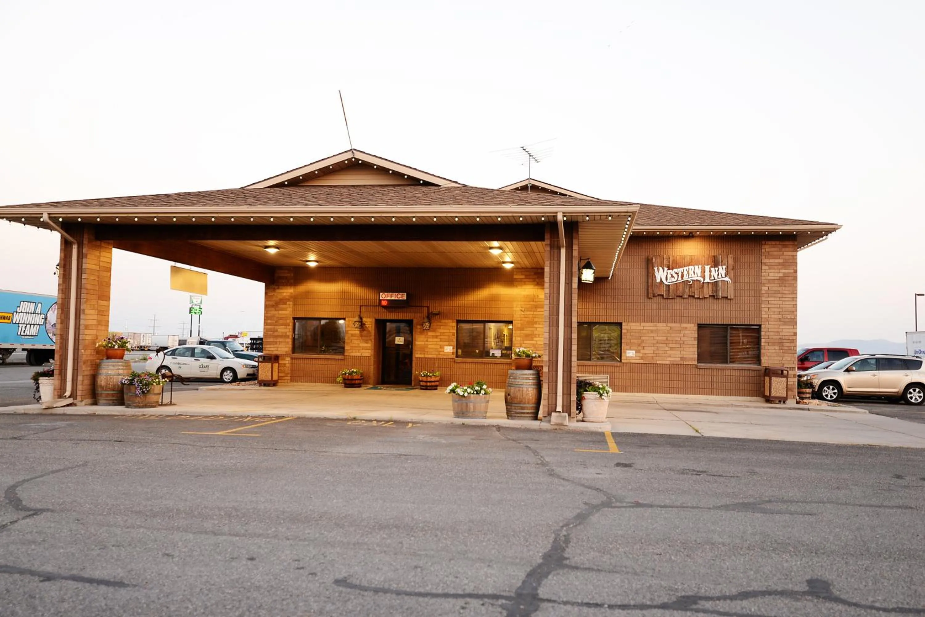 Western Inn - Tremonton, Utah
