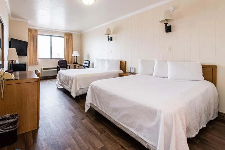 Bed in Western Inn - Tremonton, Utah