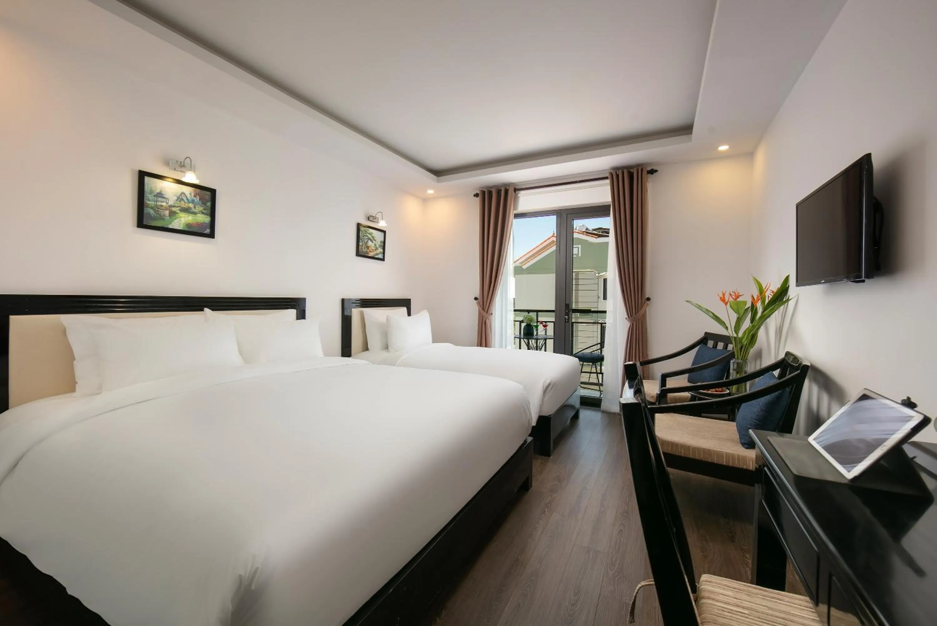 Bed in Hoi An Golden Holiday Villa