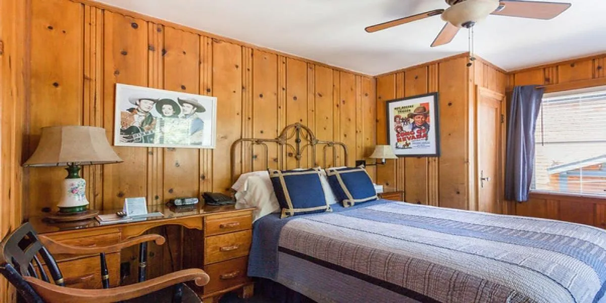 Bed in Panama Hotel and Suites