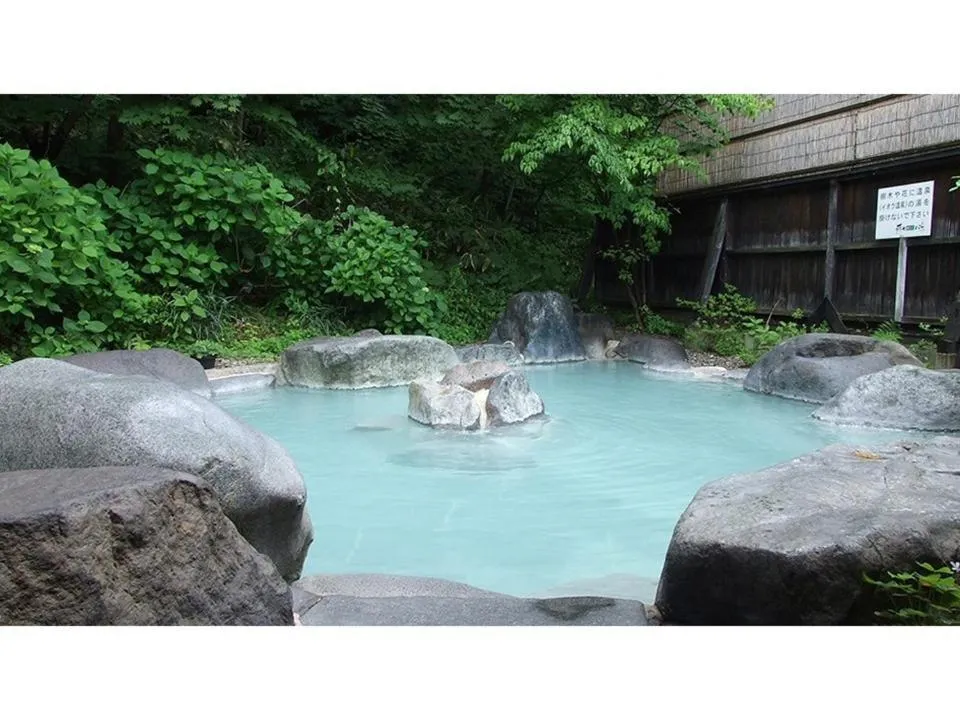 Lodge Christmas Rose Zao