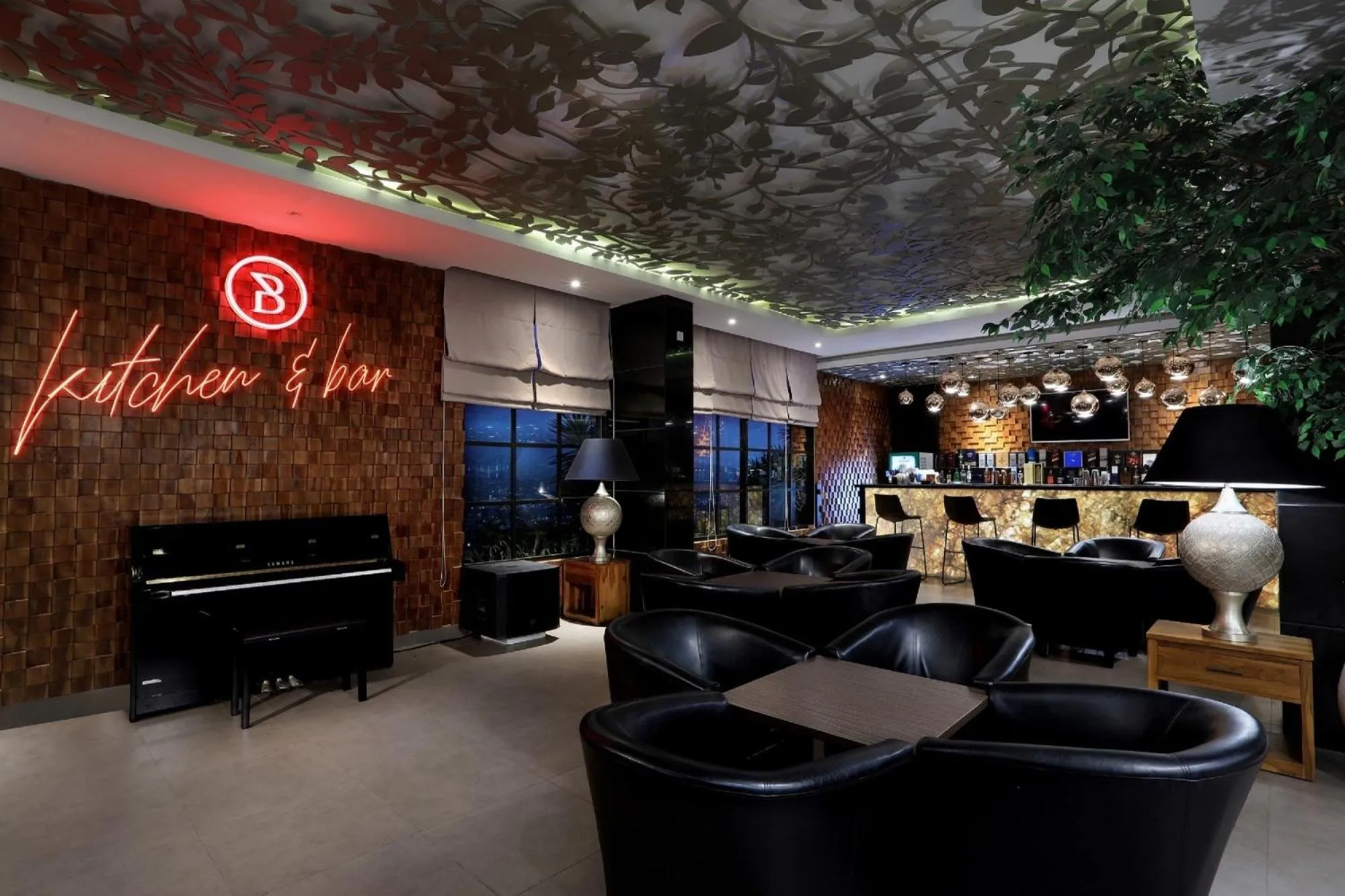 Lounge or bar in Aston Inn Batu