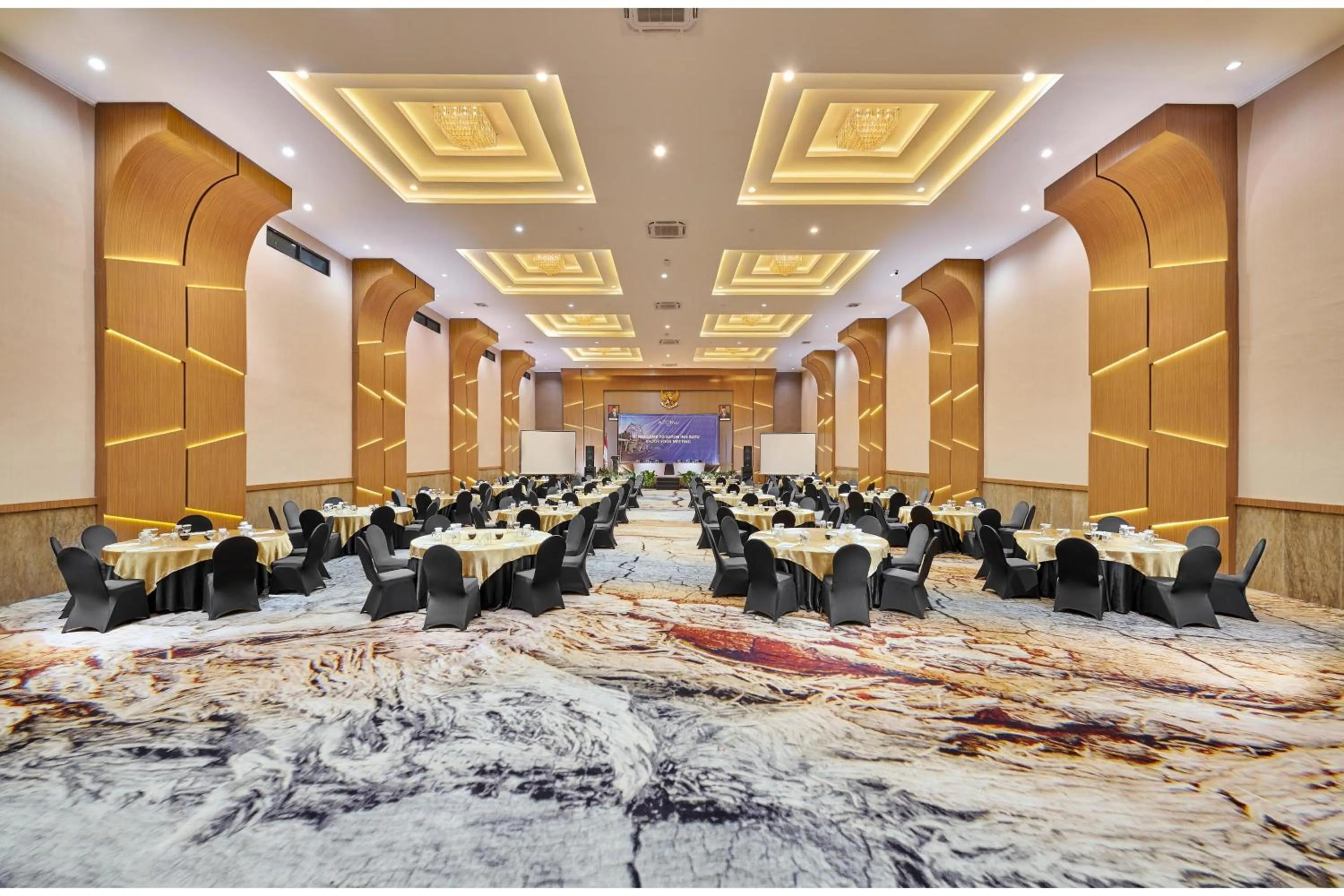 Meeting/conference room in Aston Inn Batu