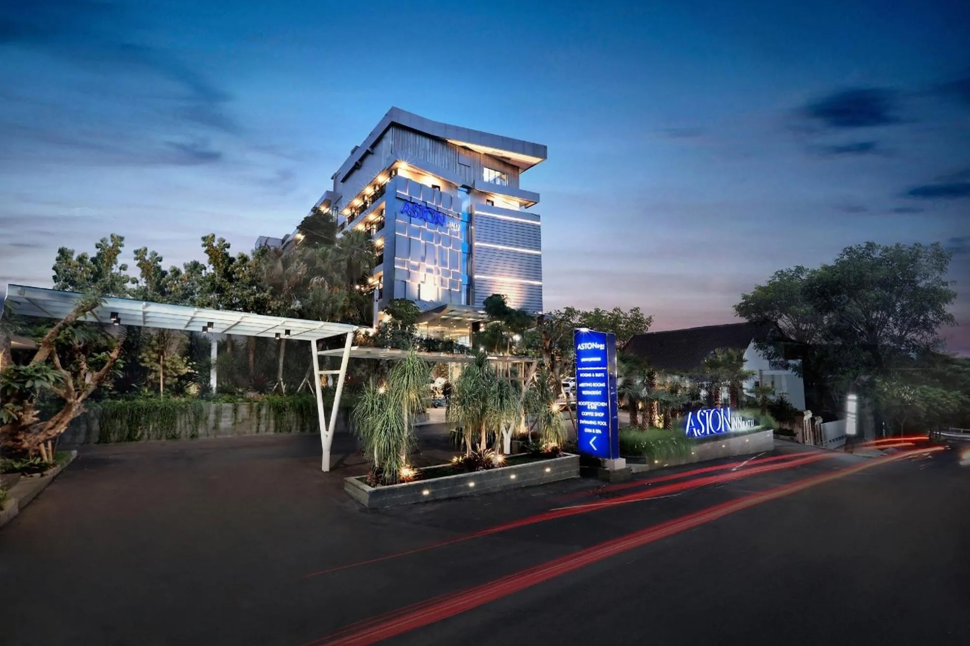 Property building in Aston Inn Batu