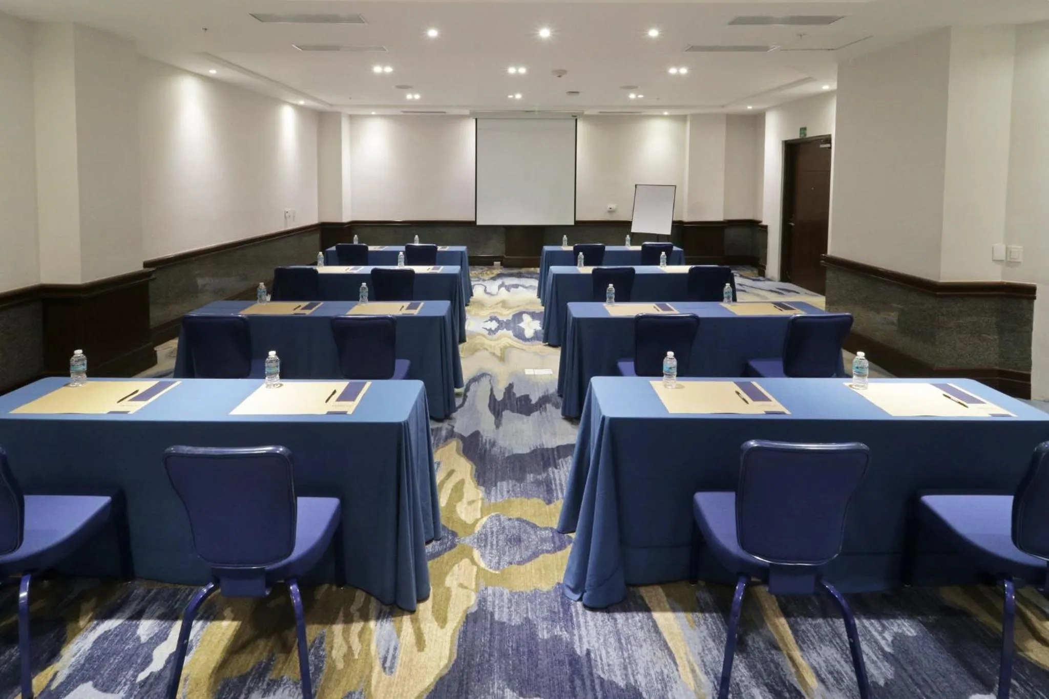 Meeting/conference room in Hotel Indigo Guadalajara Expo by IHG