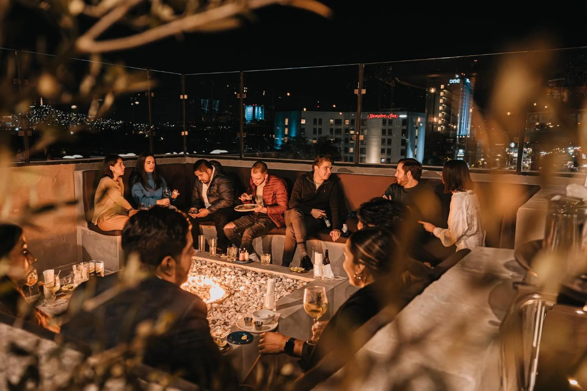 Restaurant/places to eat in Hotel Indigo Guadalajara Expo by IHG