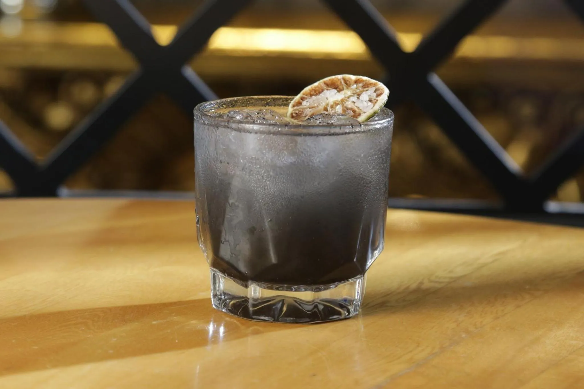 Lounge or bar in Hotel Indigo Guadalajara Expo by IHG