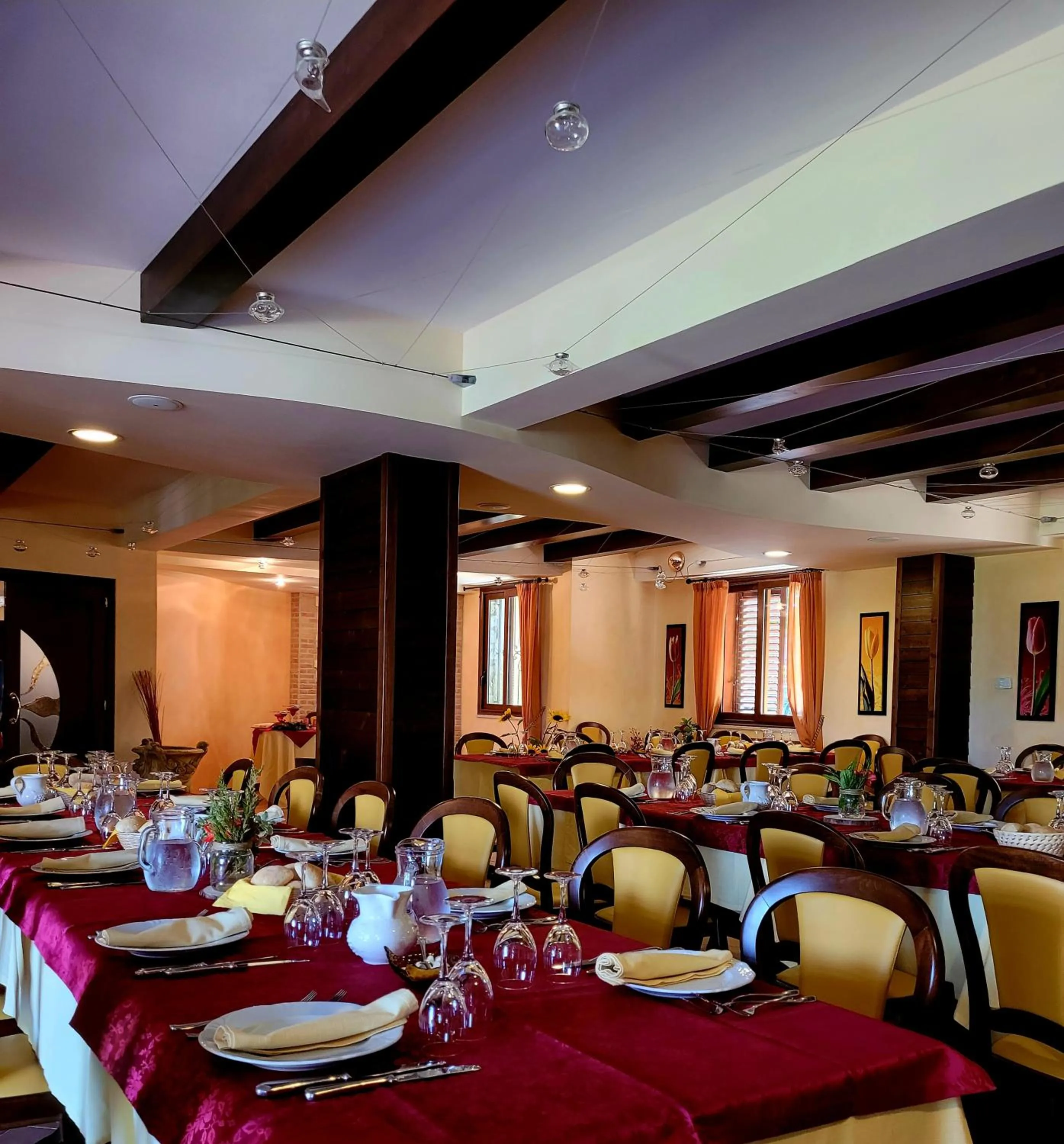 Restaurant/places to eat in Park Hotel Bellavista