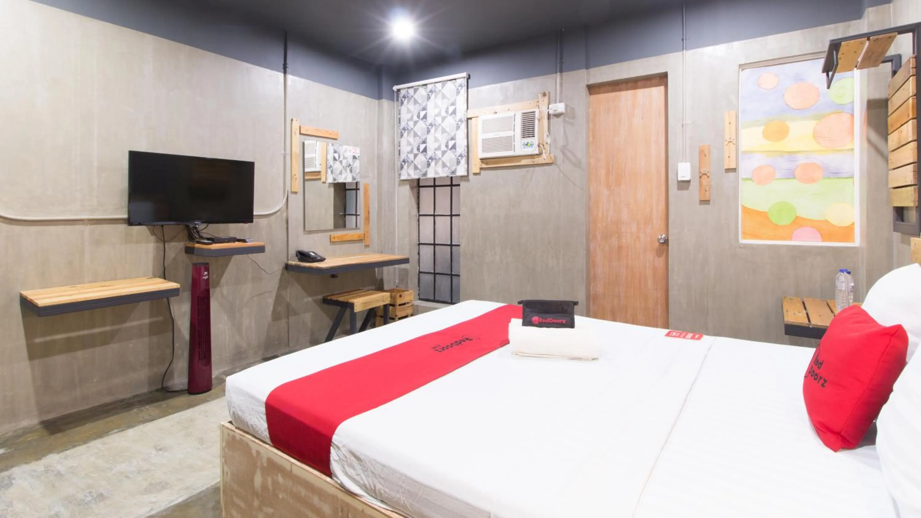 Bed in RedDoorz Plus @ Taft North Mandurriao