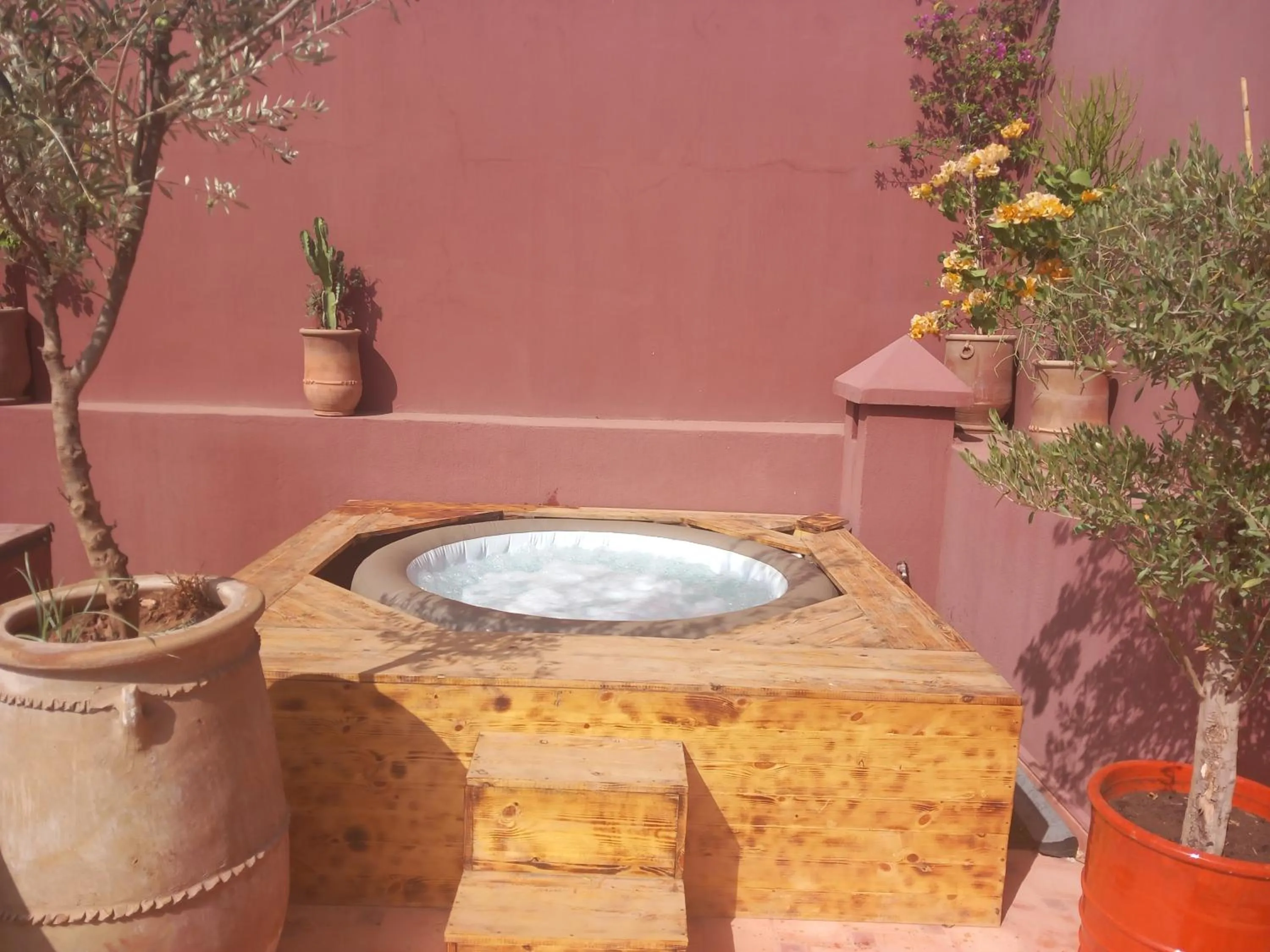 Hot Tub in Riad Le Plein Sud