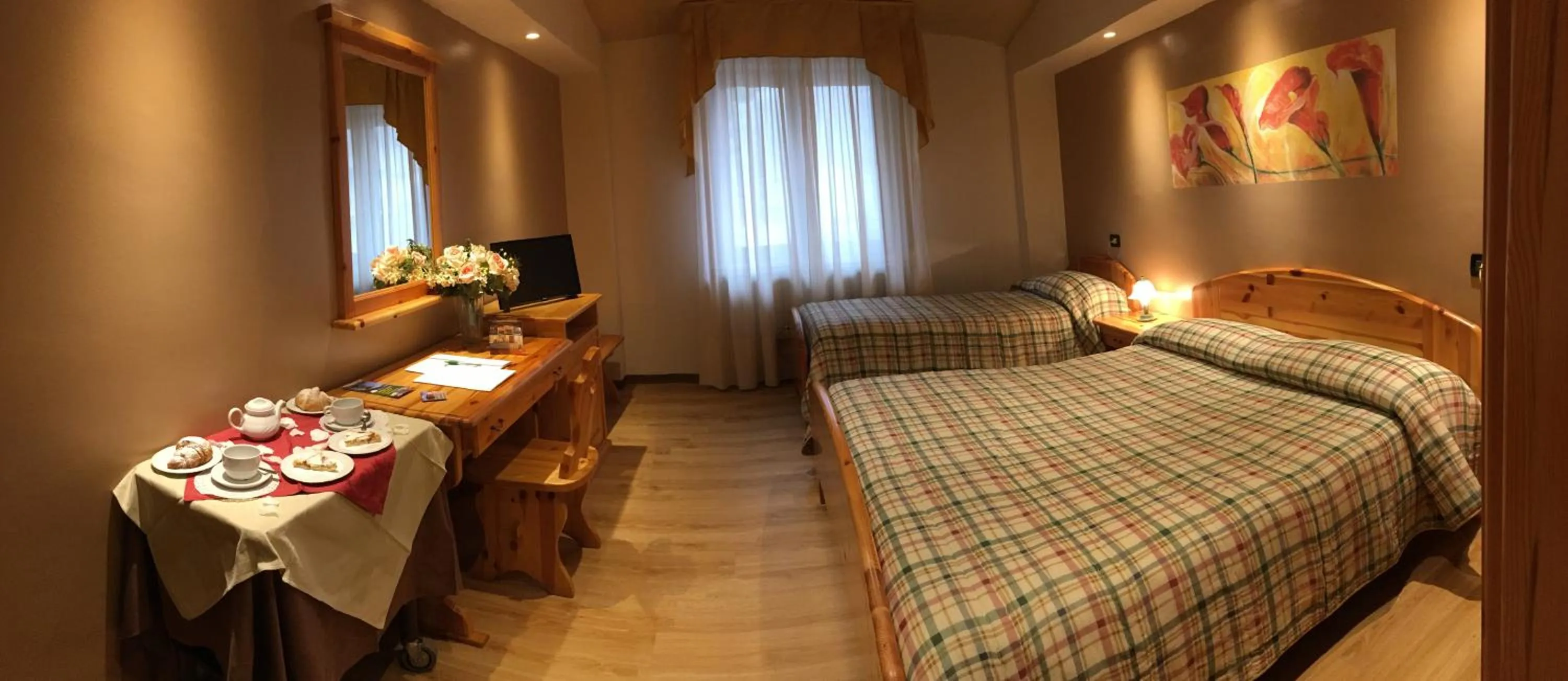 Photo of the whole room, Bed in Hotel Centrale