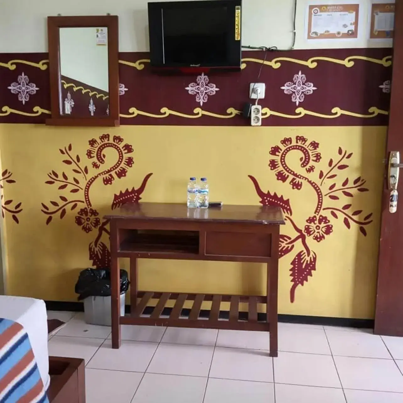 Deluxe Double or Twin Room in Penginapan Hotel Mangir Asri Deluxe Double or Twin Room in Penginapan Hotel Mangir Asri