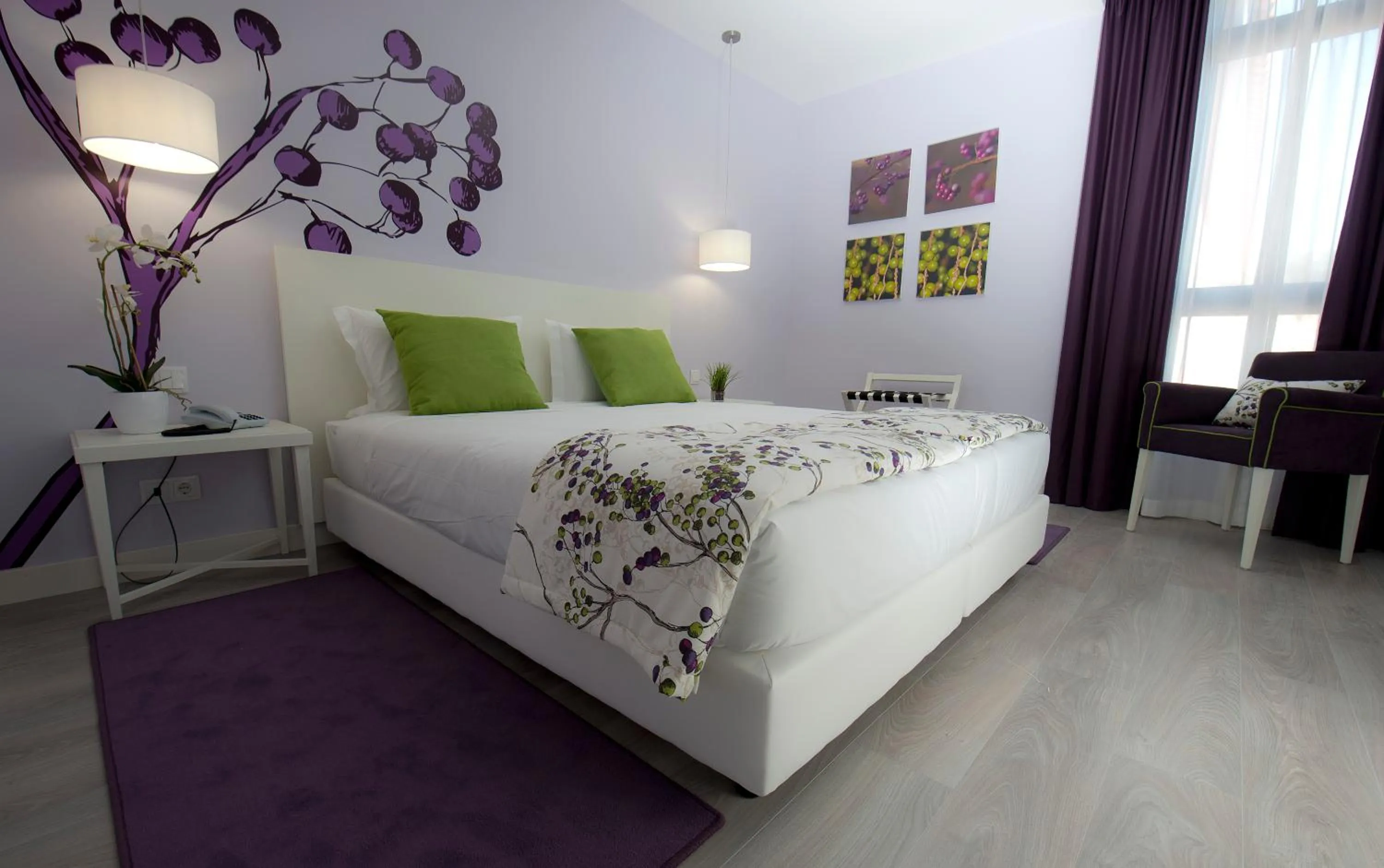 Bed in Primavera Perfume Hotel