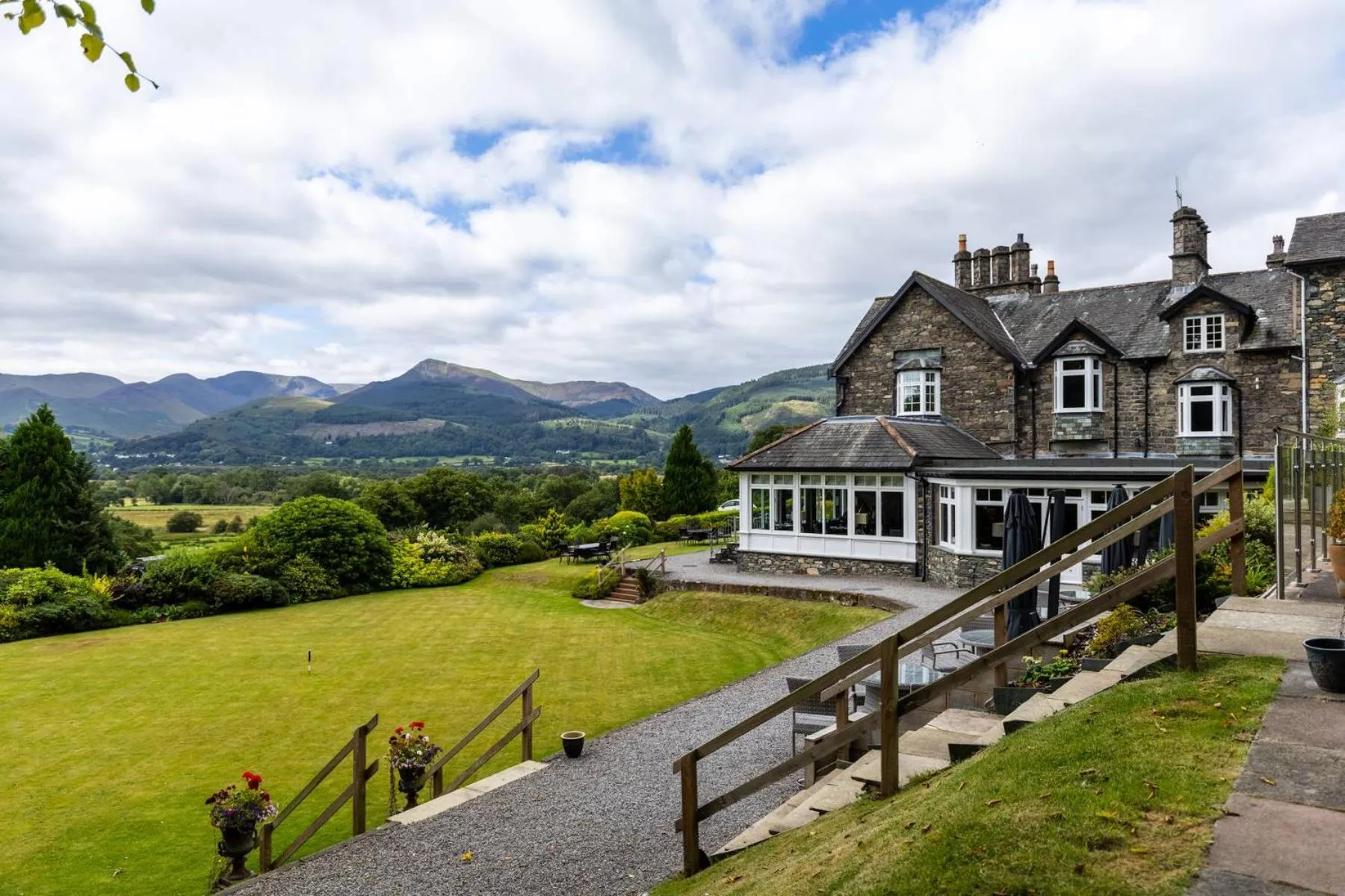 Property building in Lyzzick Hall Hotel